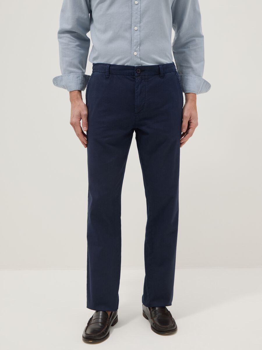 Blue linen and cotton blend chino trousers, regular fit_1