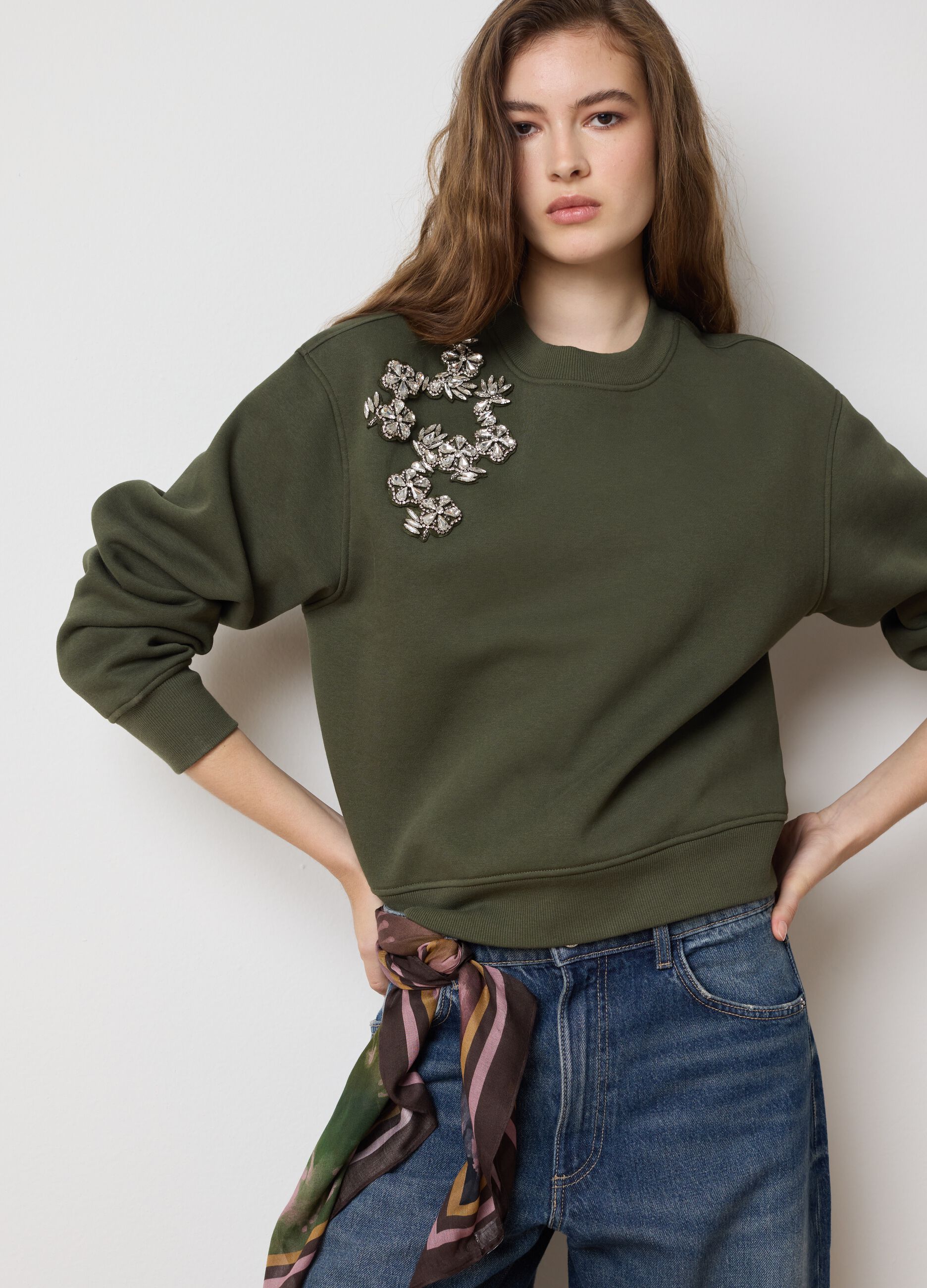 Decorated green sweatshirt in cotton blend oversized fit