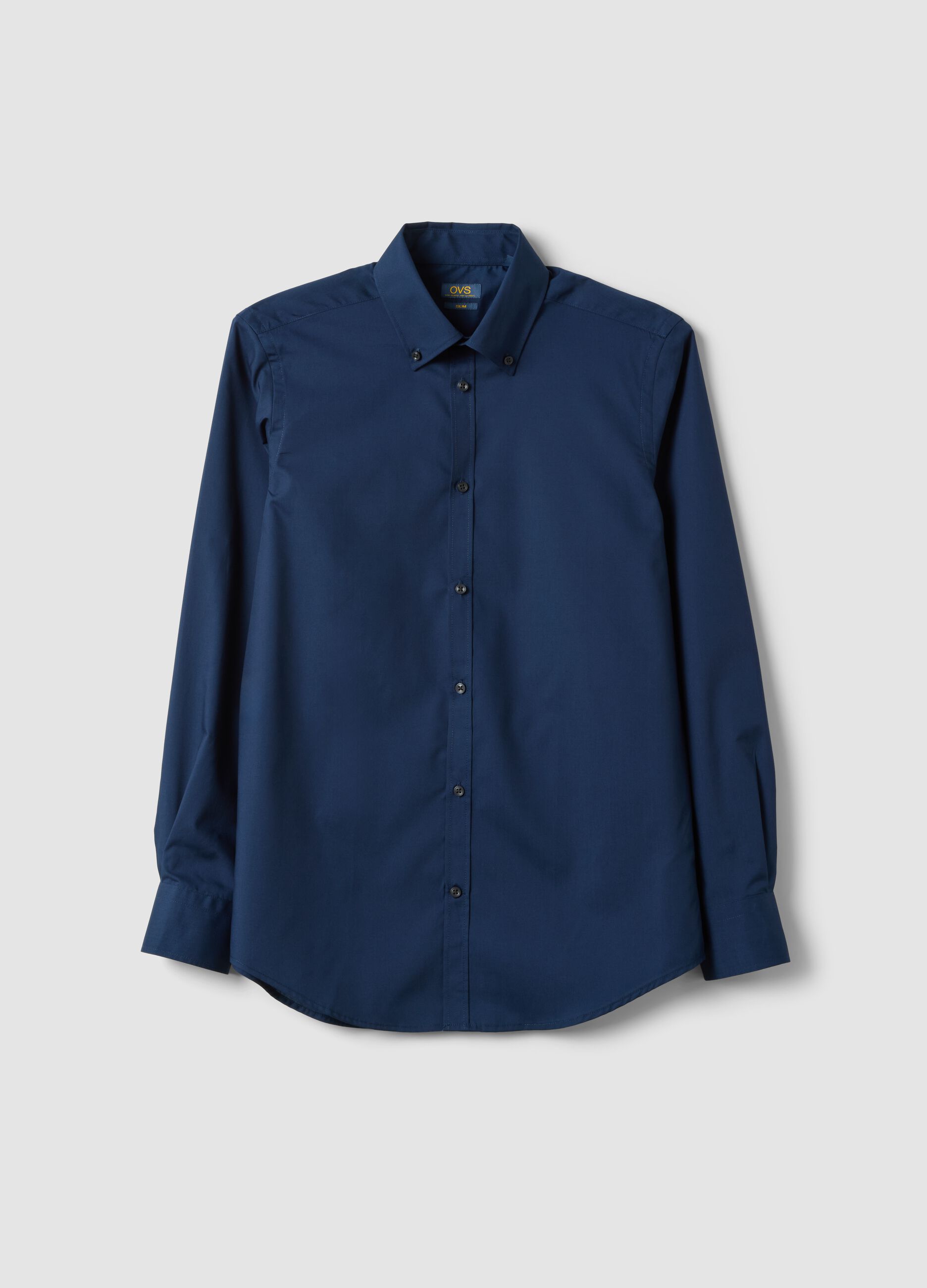 Blue slim-fit shirt with button-down collar, easy iron