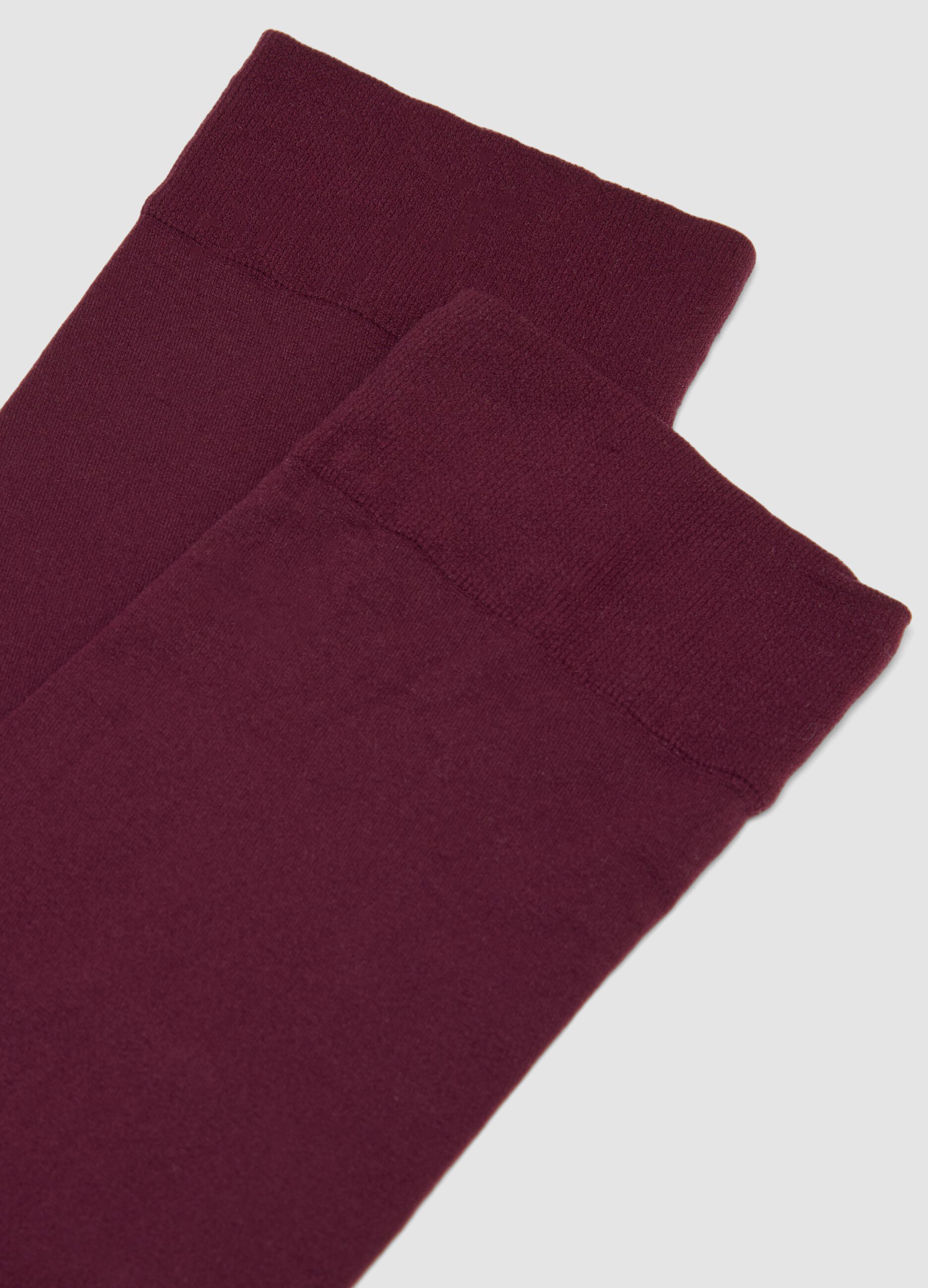 2er-Pack Kniestr&uuml;mpfe in Schwarz und Rot aus elastischem Material