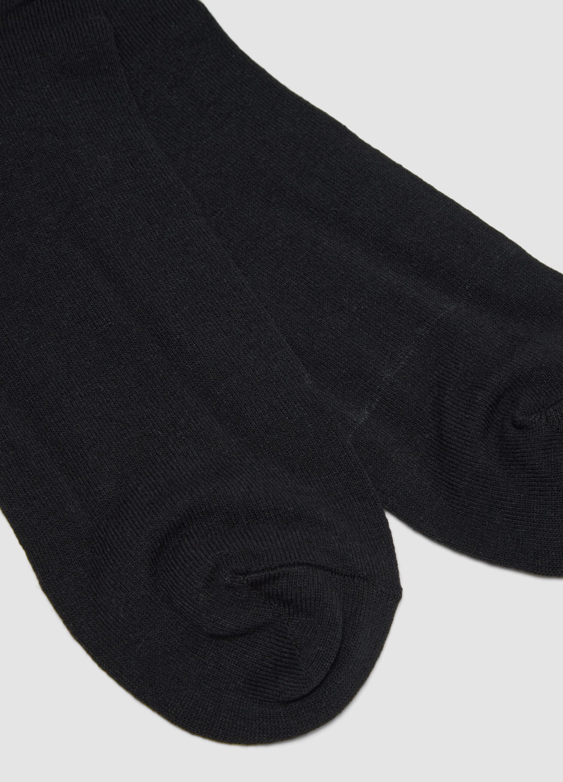 2-pack of black cotton-stretch ankle socks