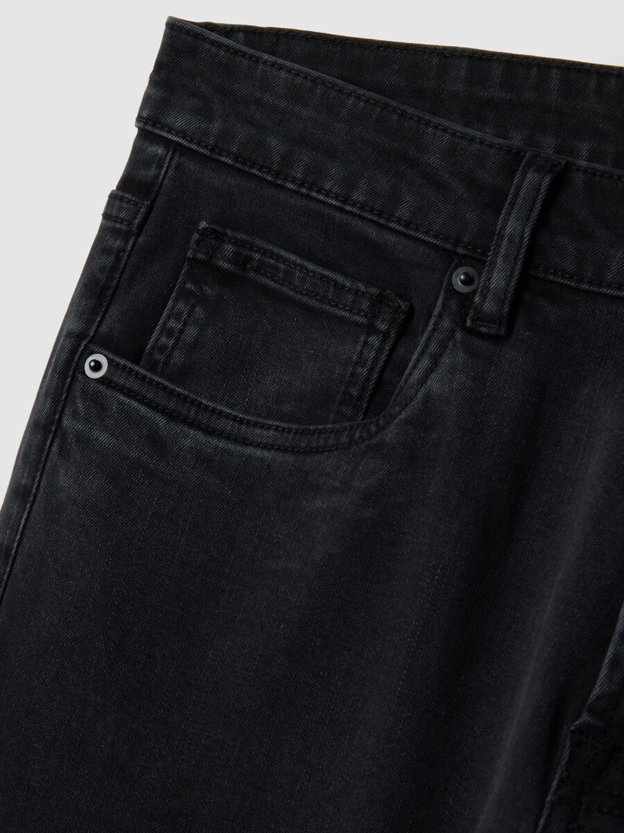 Vaqueros slim fit de denim negro_5