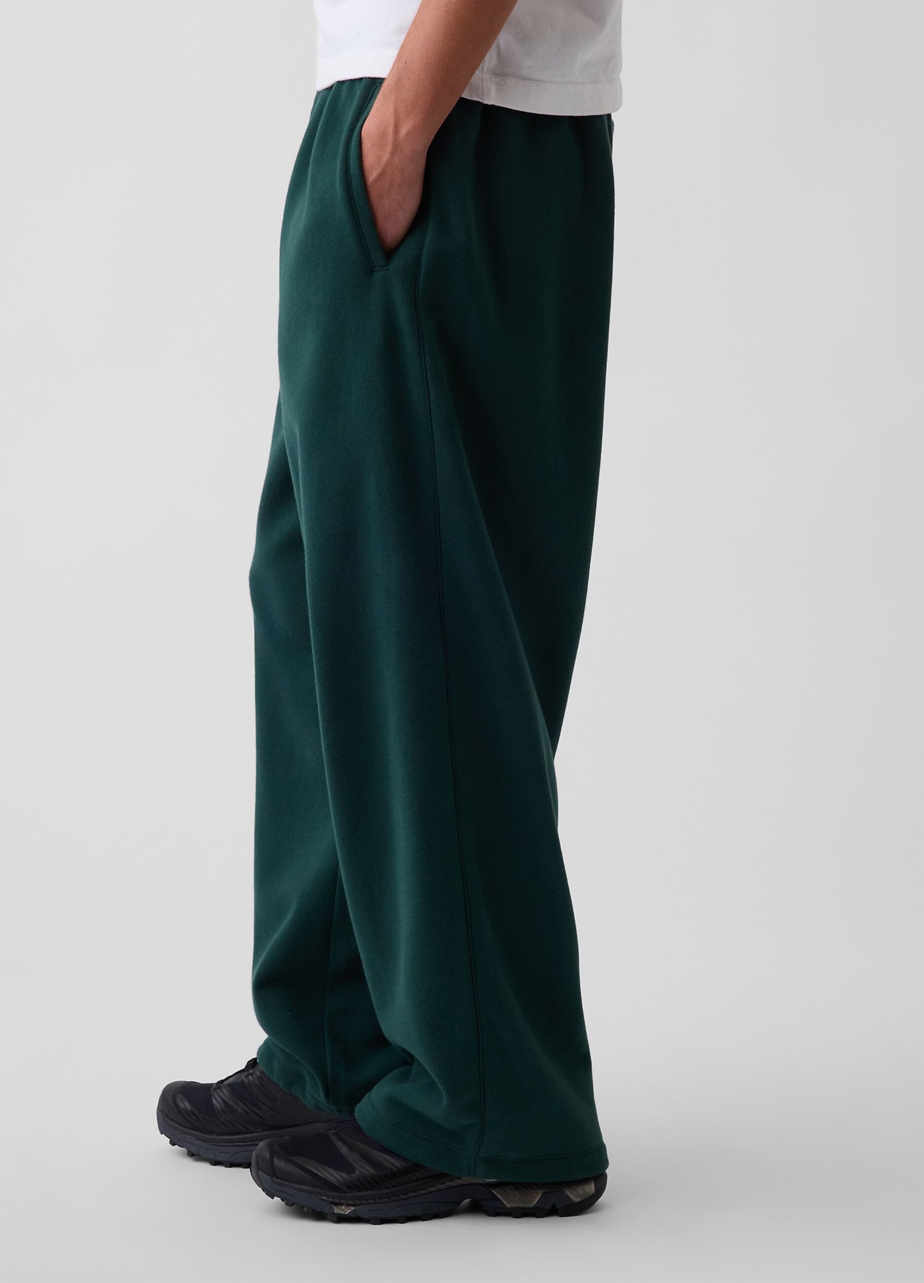 Pantaloni verdi in misto cotone con gamba ampia