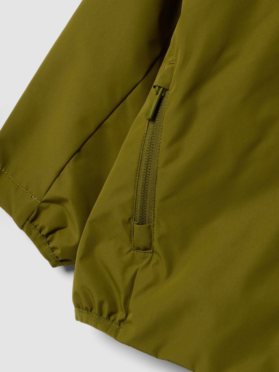 Green kids&rsquo; rain jacket with hood and zip_2