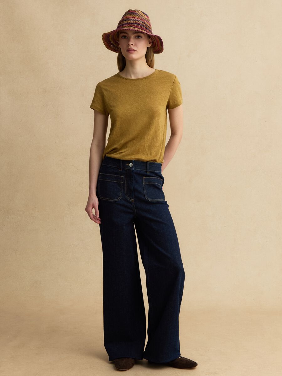 Camiseta verde de manga corta en lino puro, corte regular_2