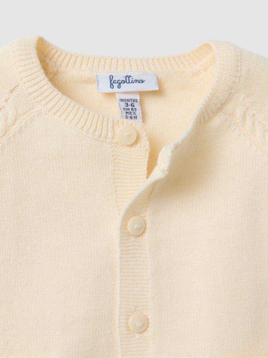 Beige organic cotton knit set with cardigan and trousers_2