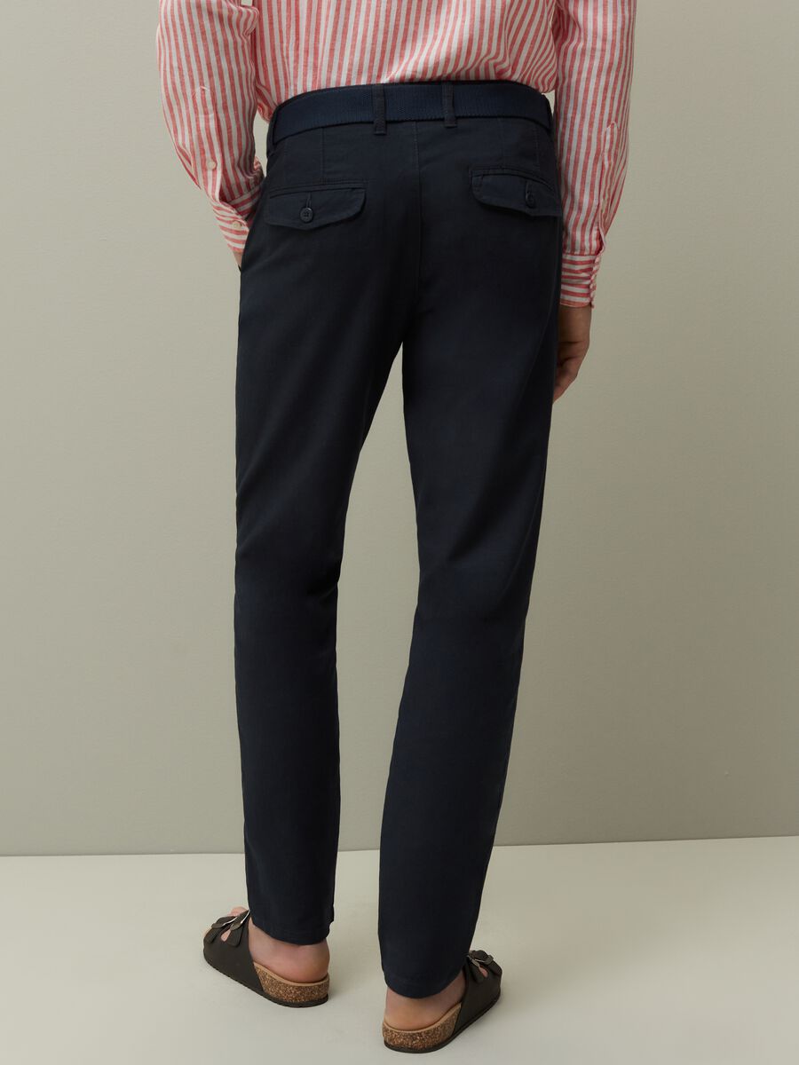 Cotton and linen chino trousers_2