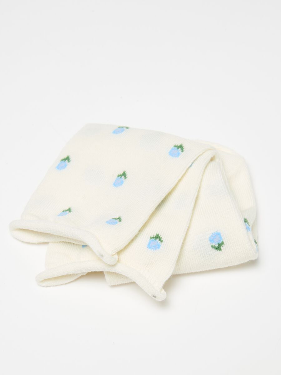 Pack tres calcetines de algodón orgánico con flores_1