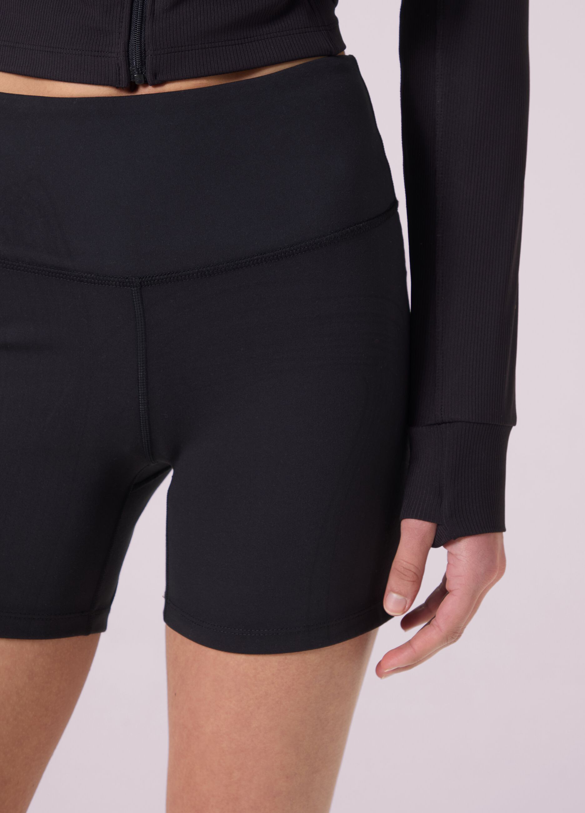 Shorts aus elastischem Funktionsstoff ALTAVIA STUDIO