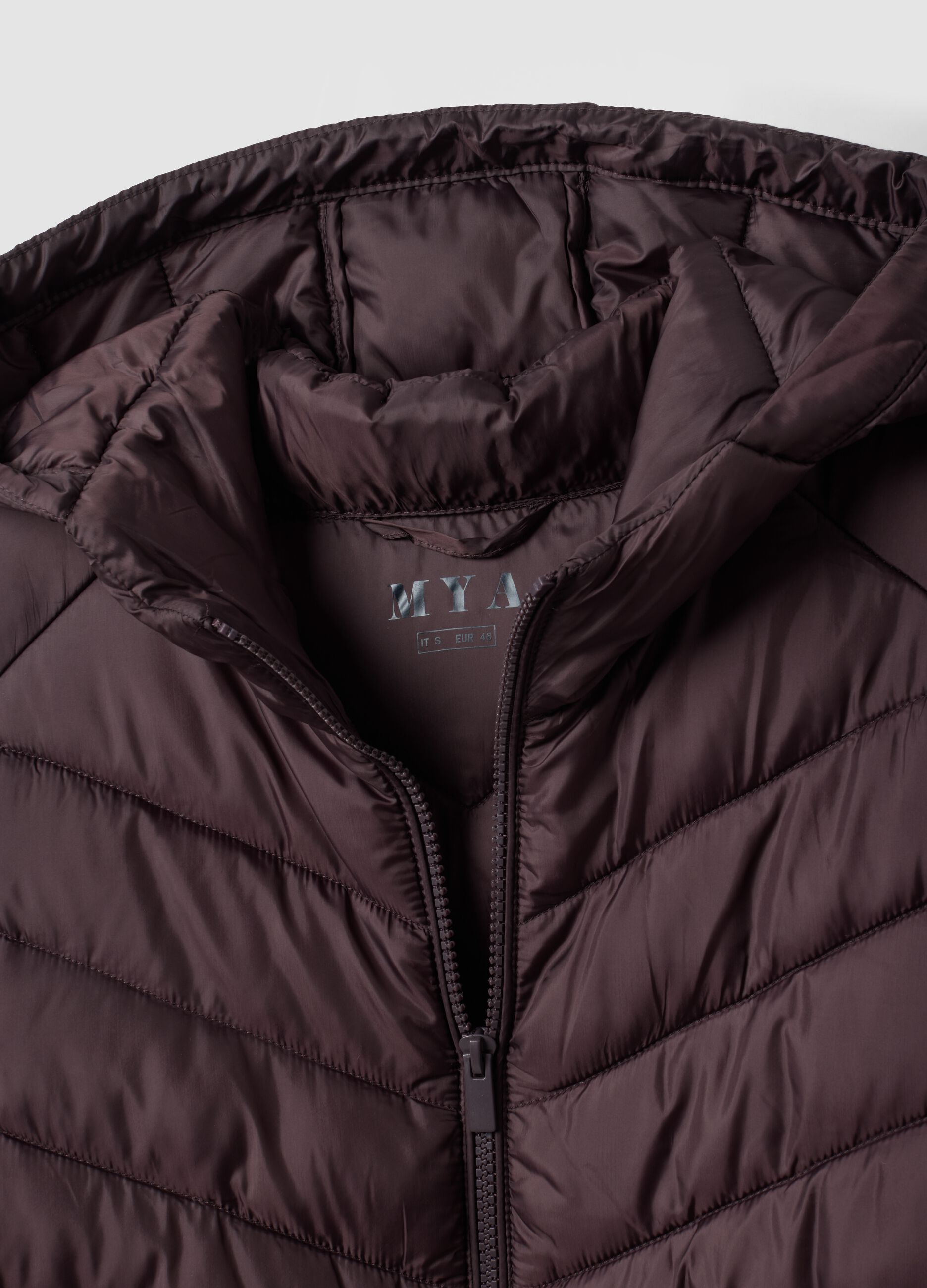 Purple Ultralight quilted jacket with hood and zip, regular fit