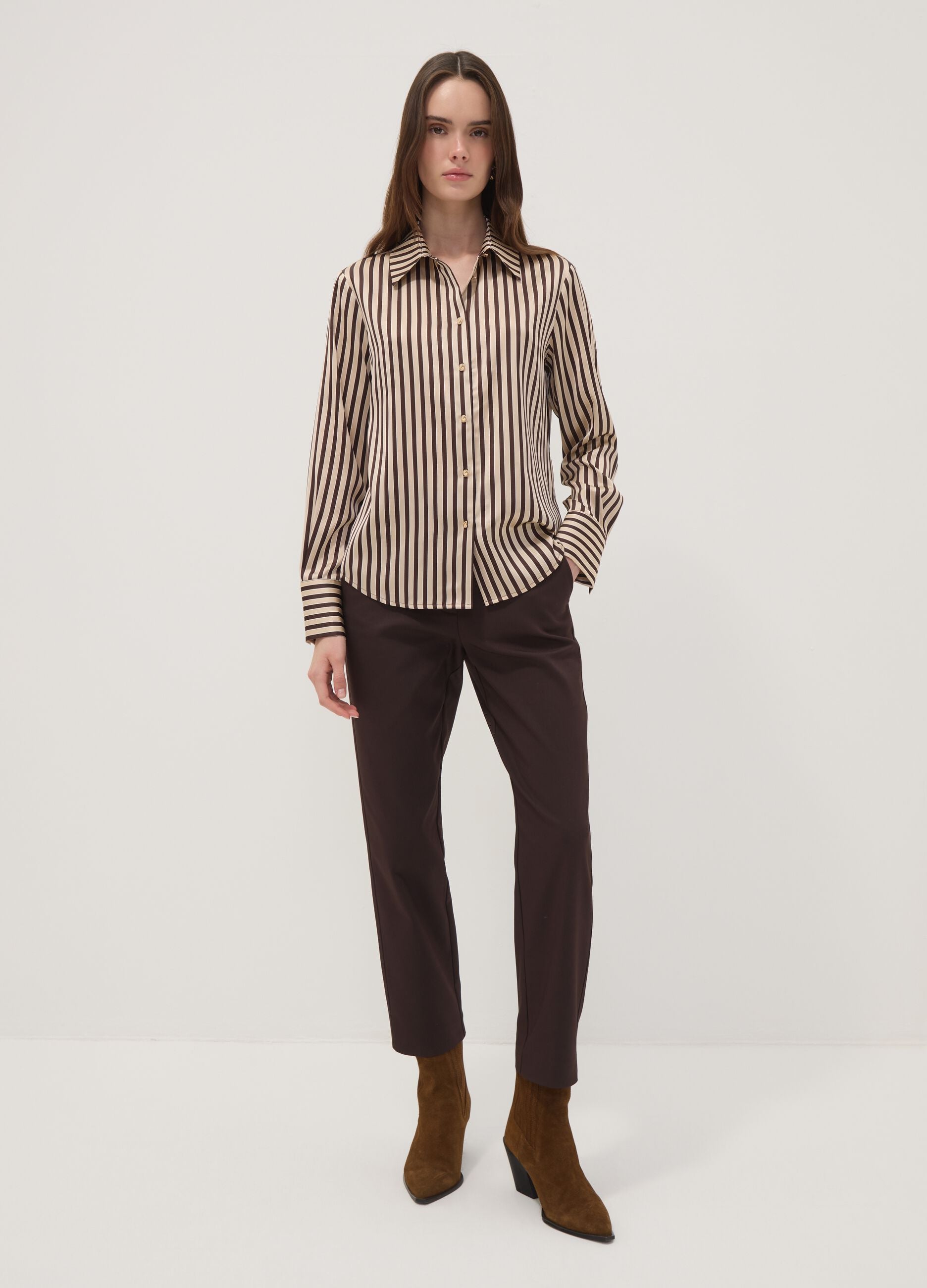 Yellow shirt with brown stripes in stretch fabric