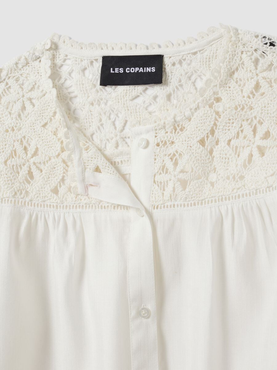 White regular-fit viscose-blend shirt with lace inserts_5