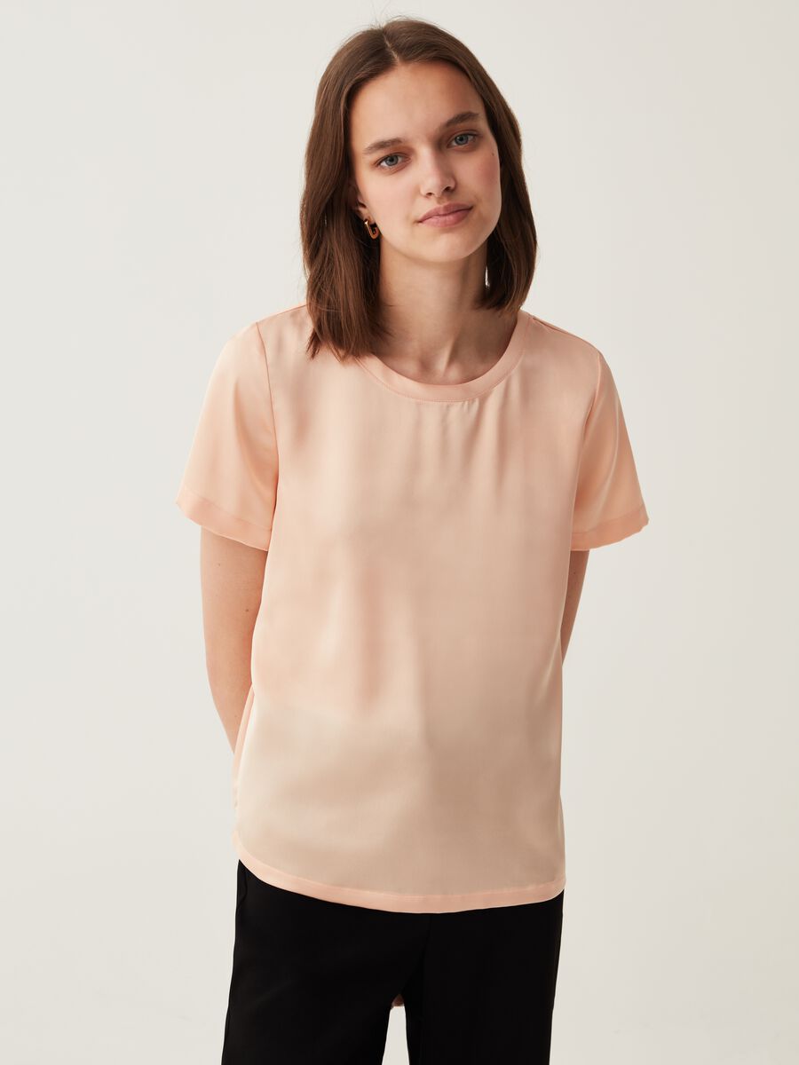 Satin blouse with short sleeves_0