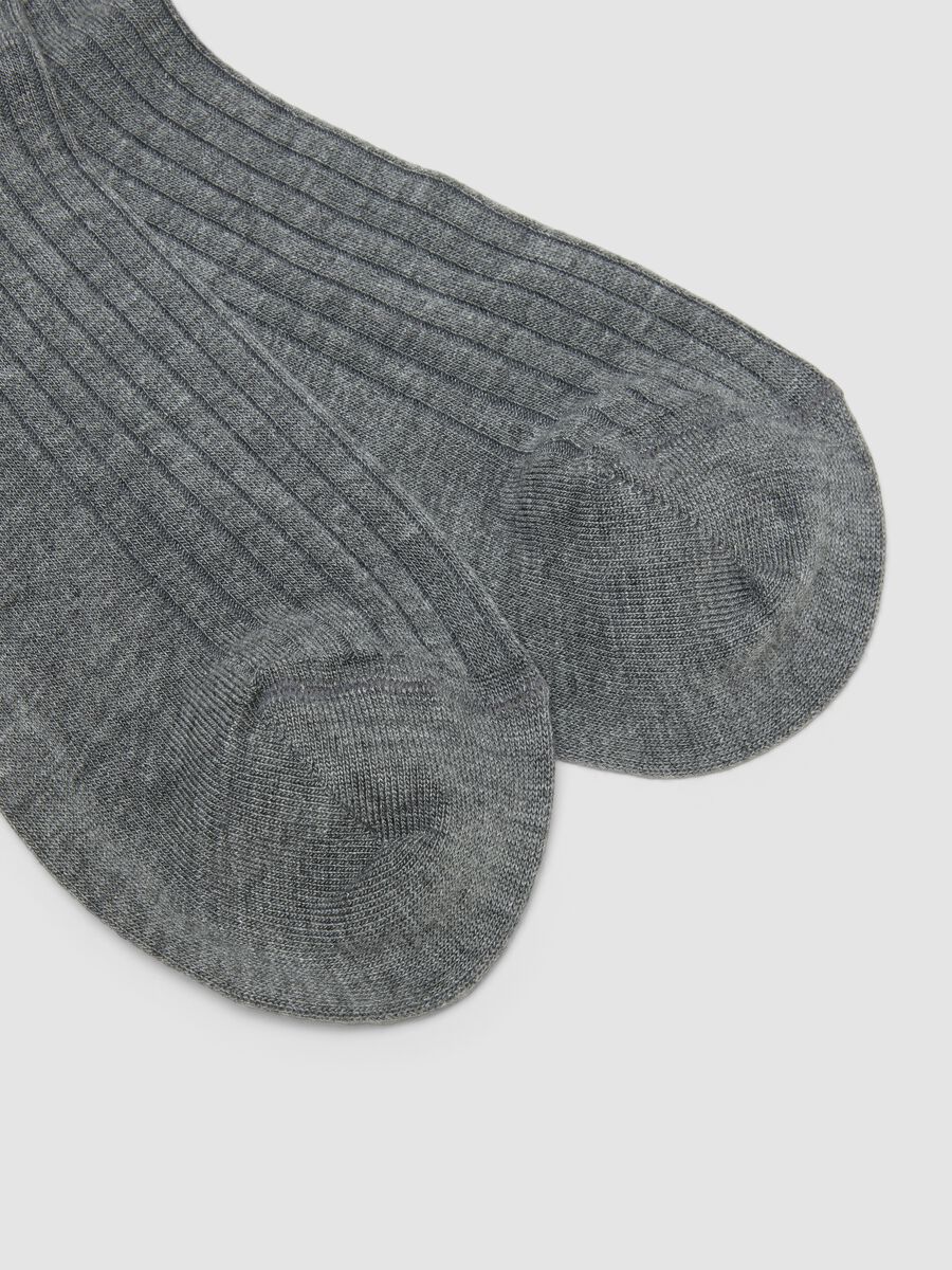 Long grey socks in stretch viscose blend_1