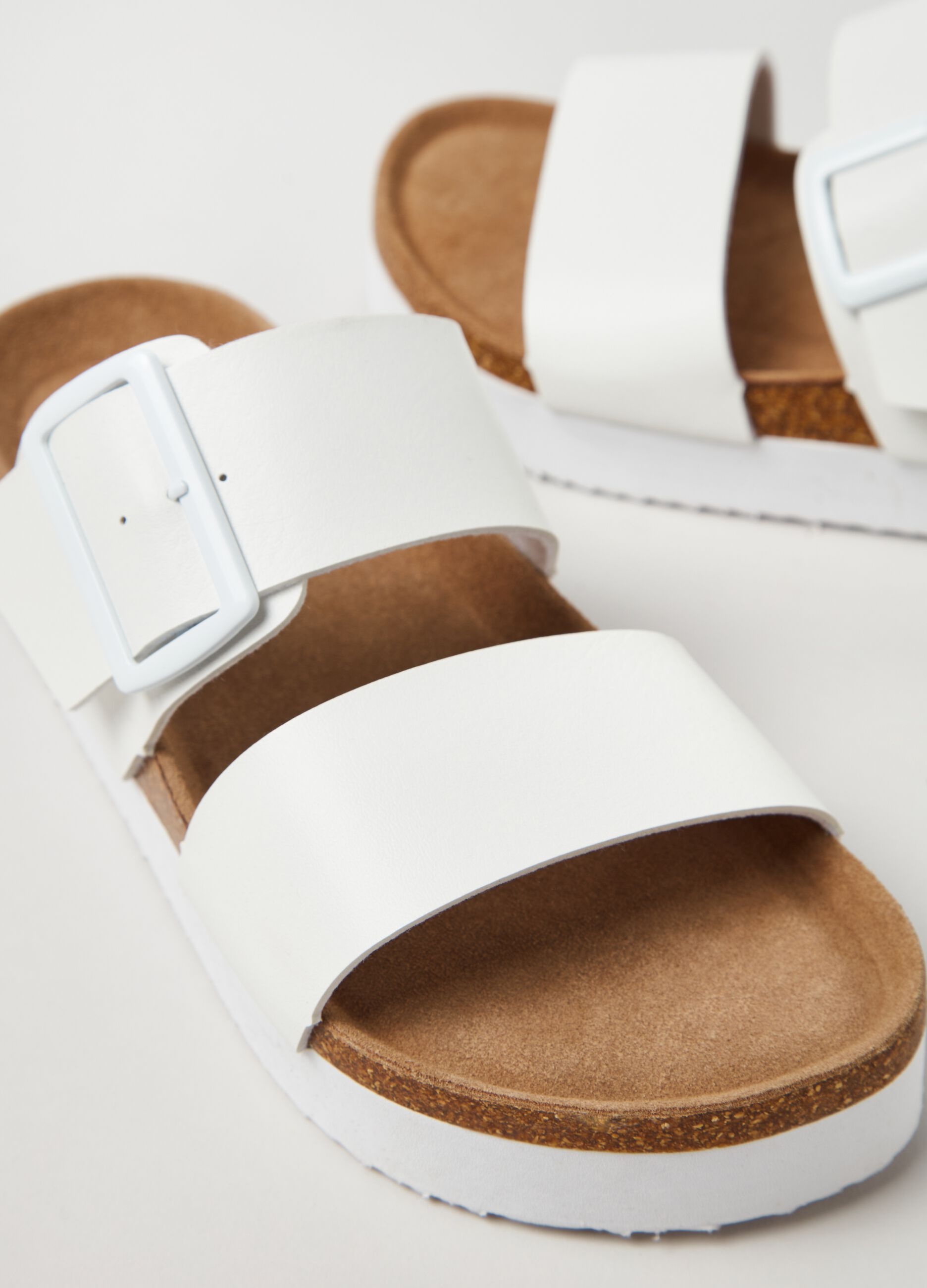 Double-band sandals
