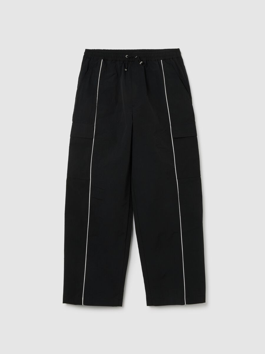 Black regular fit trousers_4