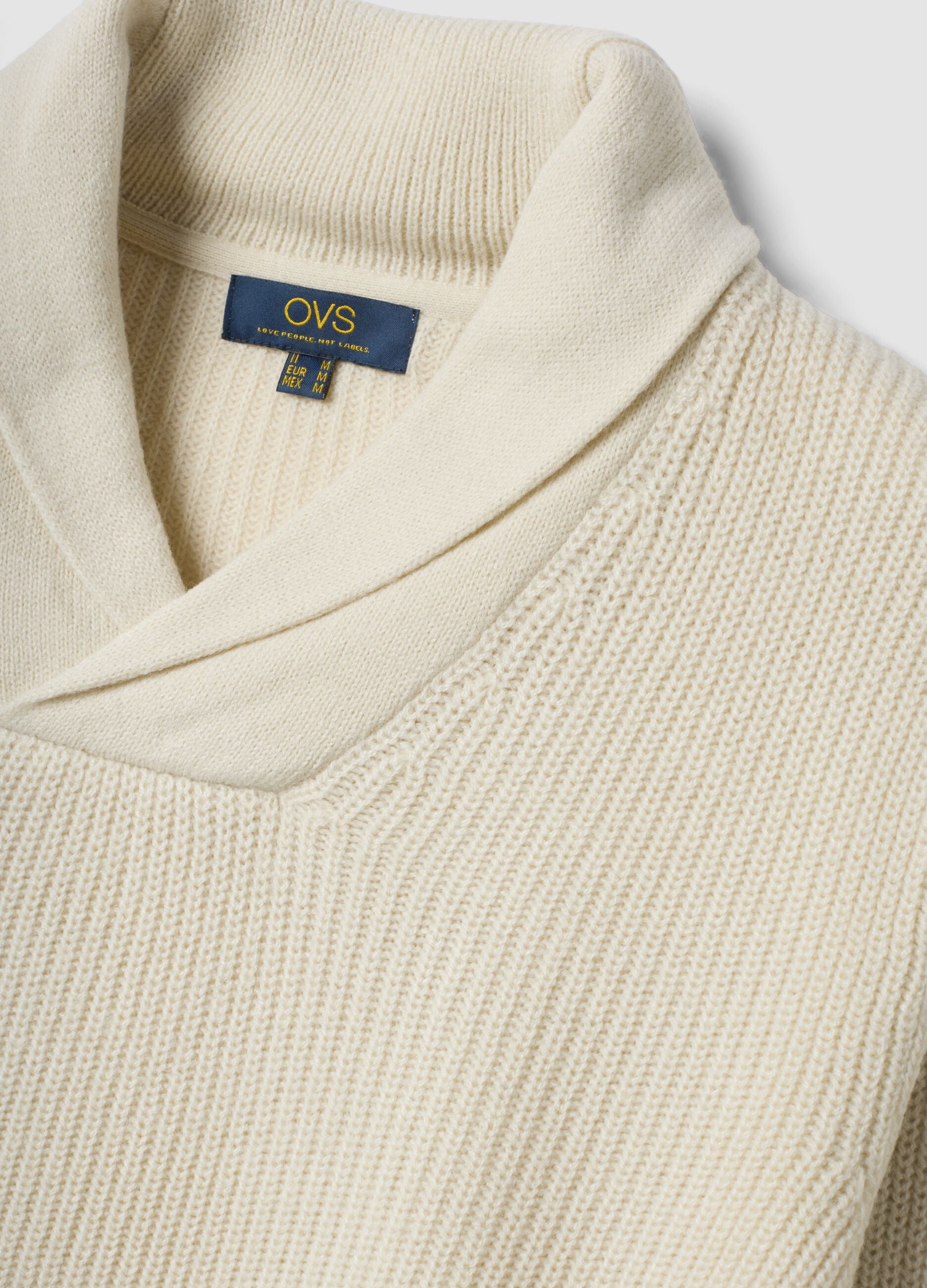 Beige ribbed shawl-collar jumper, regular fit