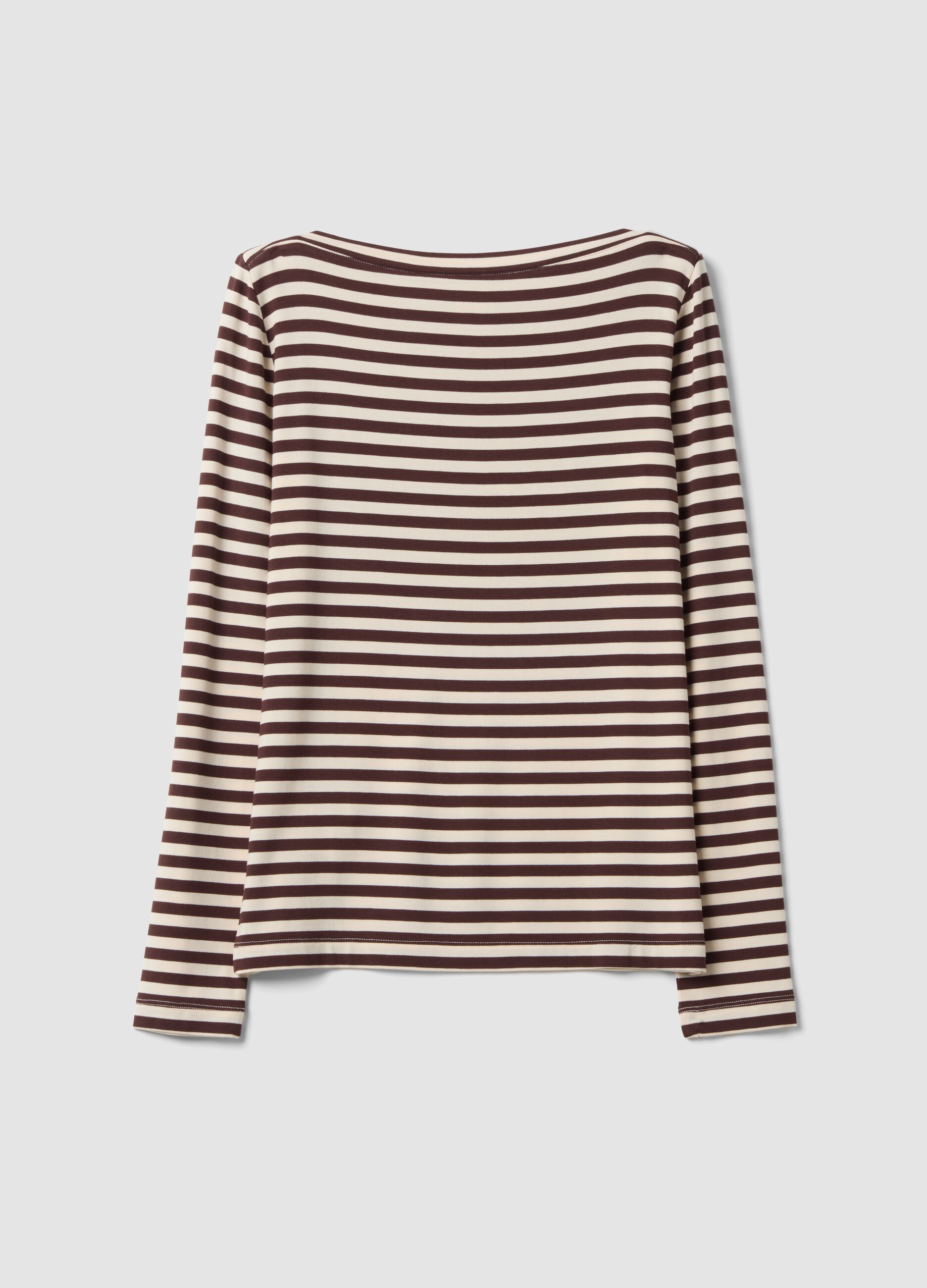 T-shirt multicolor in viscosa elasticizzata a righe slim fit