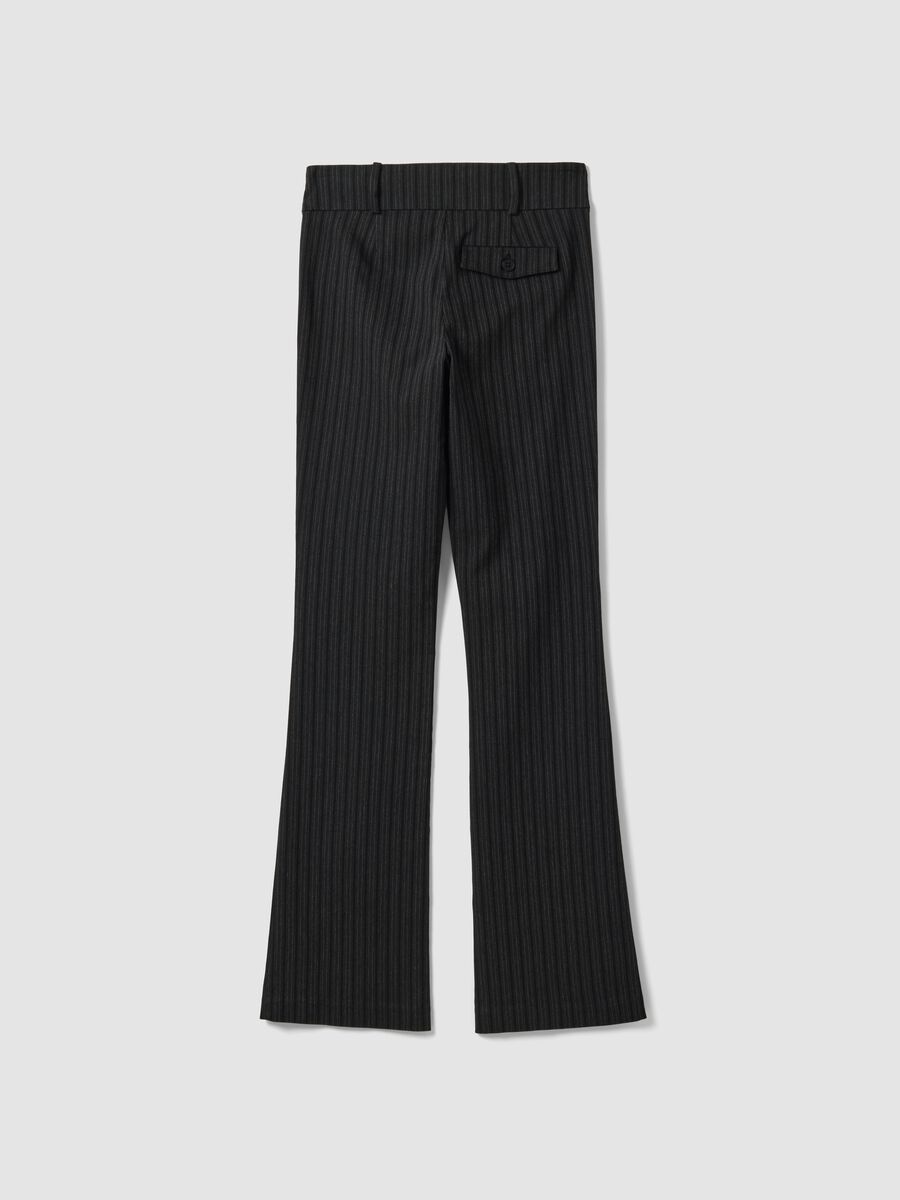 Pantaloni neri flare in viscosa elasticizzato con fantasia gessata_2