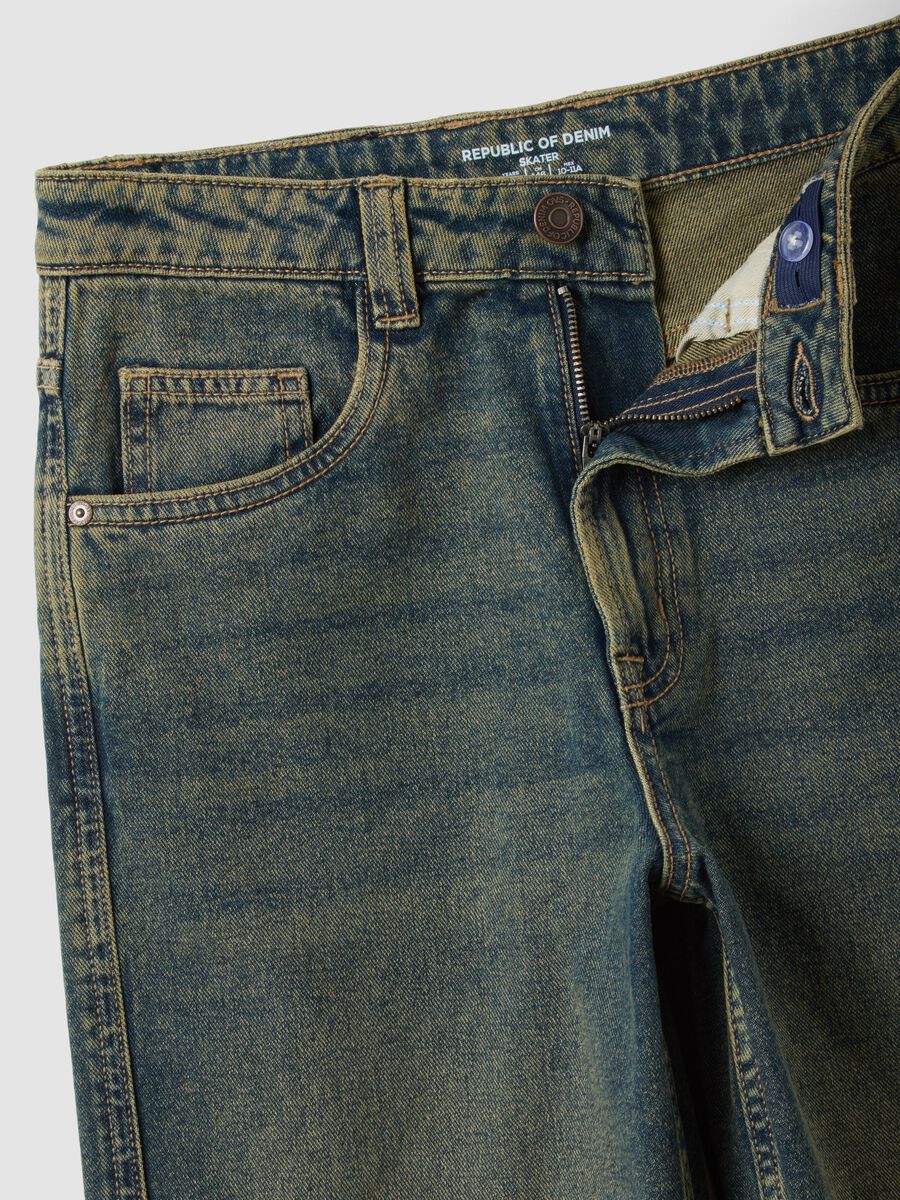 Blaue Skater-Fit-Jeans aus reiner Baumwolle_4