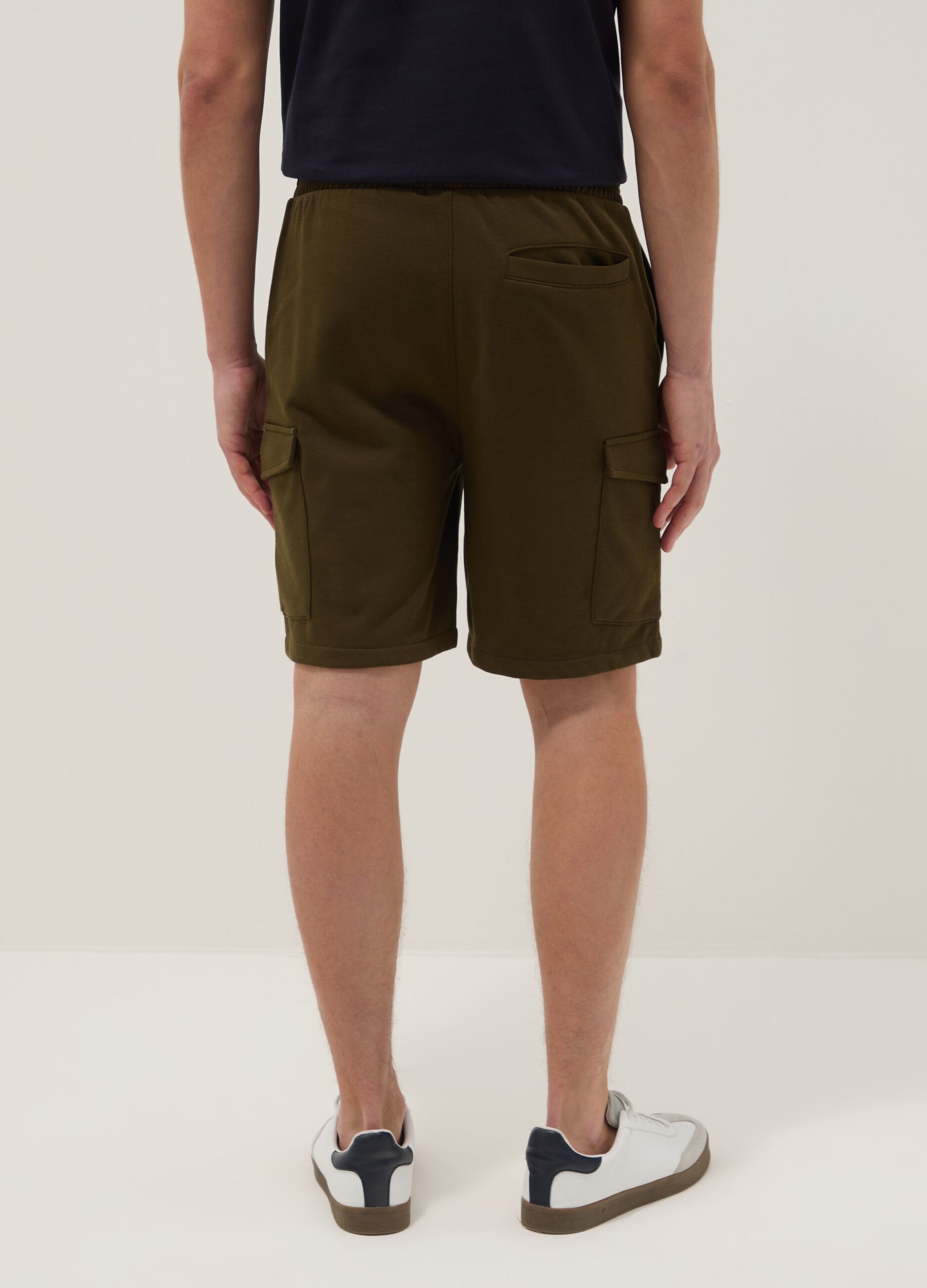 Green cotton-blend cargo Bermuda shorts
