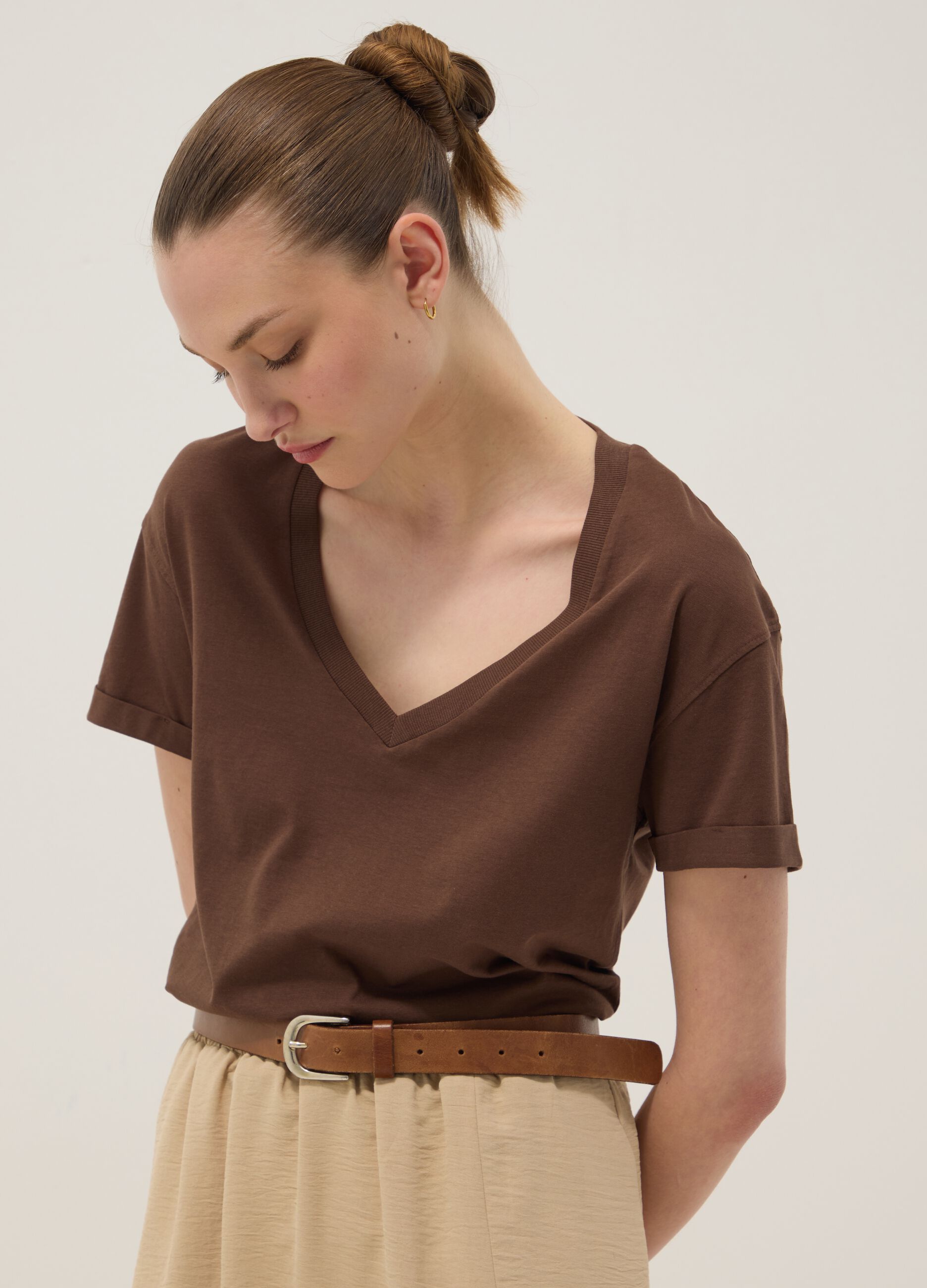 Brown pure cotton V-neck relaxed fit T-shirt