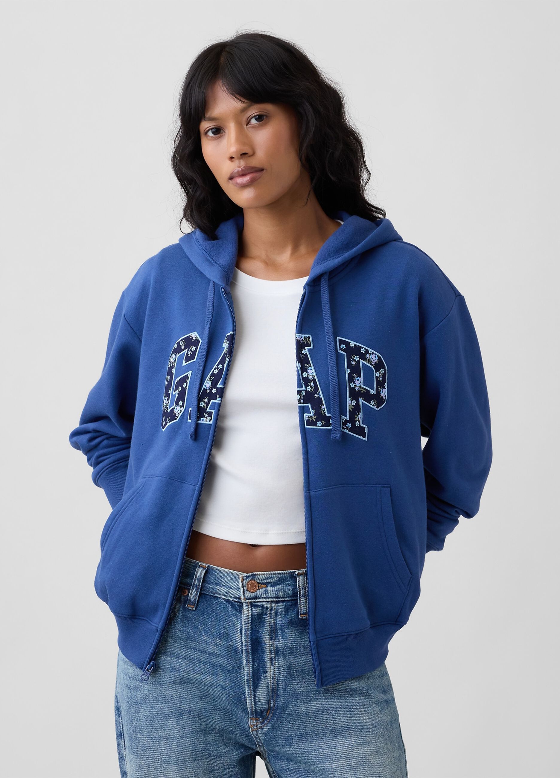 Sweatshirt com capuz azul-marinho em mistura de algod&atilde;o, com fecho e log&oacute;tipo GAP