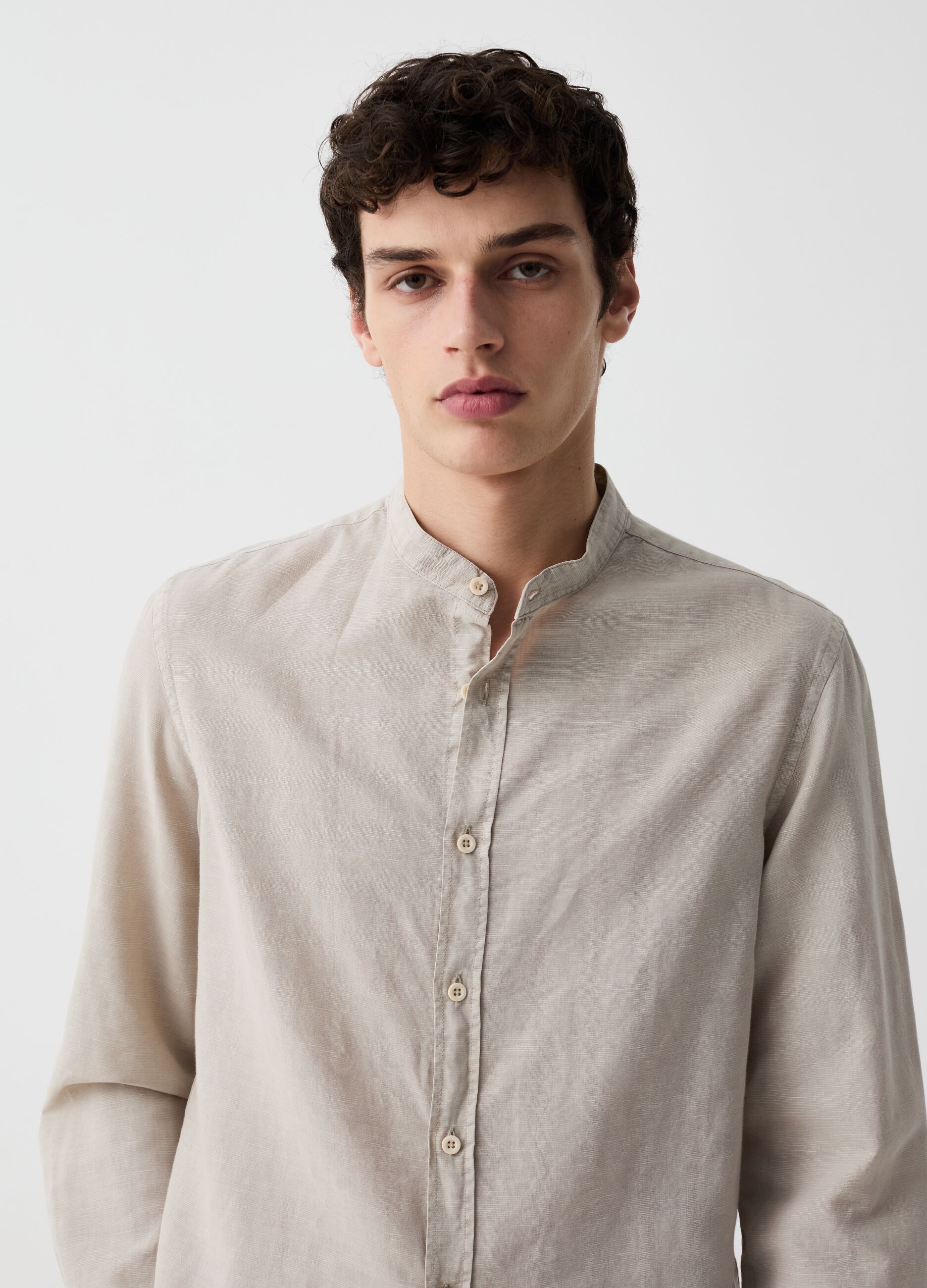 Cotton and linen shirt with mandarin collar