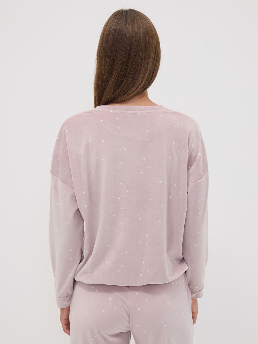 Violetter Pyjama-Sweater aus Stretchstoff mit Sternchen_3