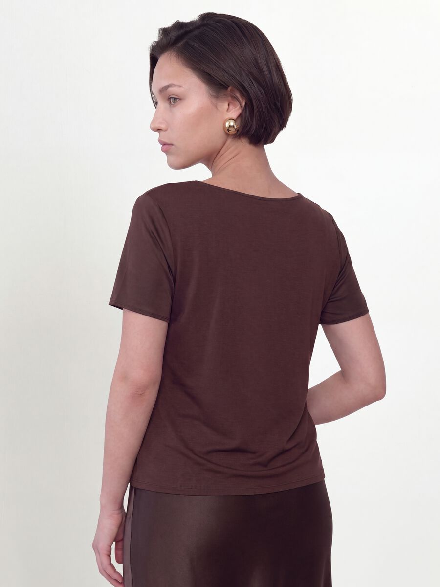 Brown satin stretch V-neck blouse, regular fit_3