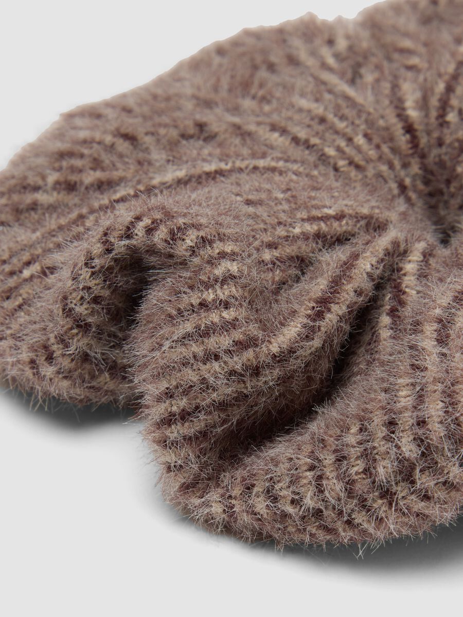 Scrunchie castanho com efeito peluche_2