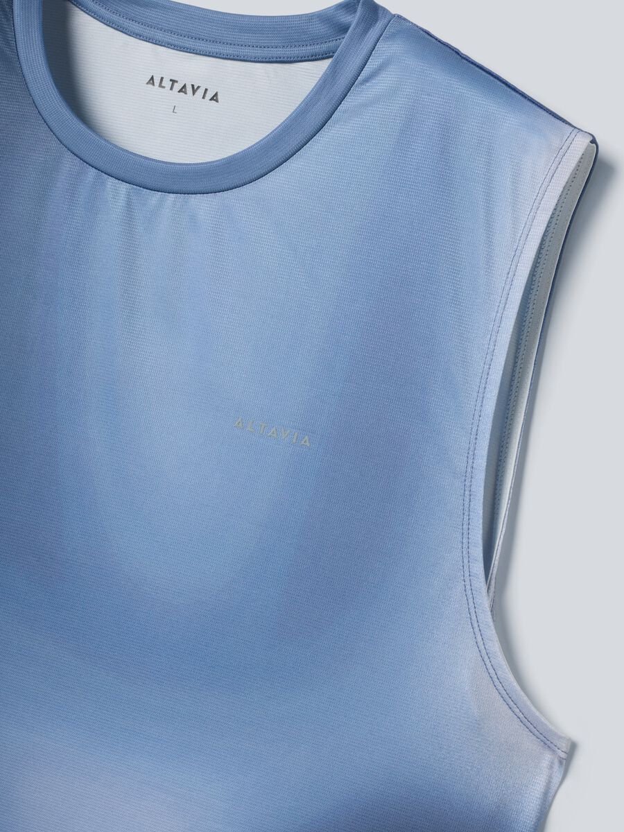 Hellblaues ALTAVIA COURT Tanktop aus Stretchmaterial mit Tie-Dye-Effekt_5