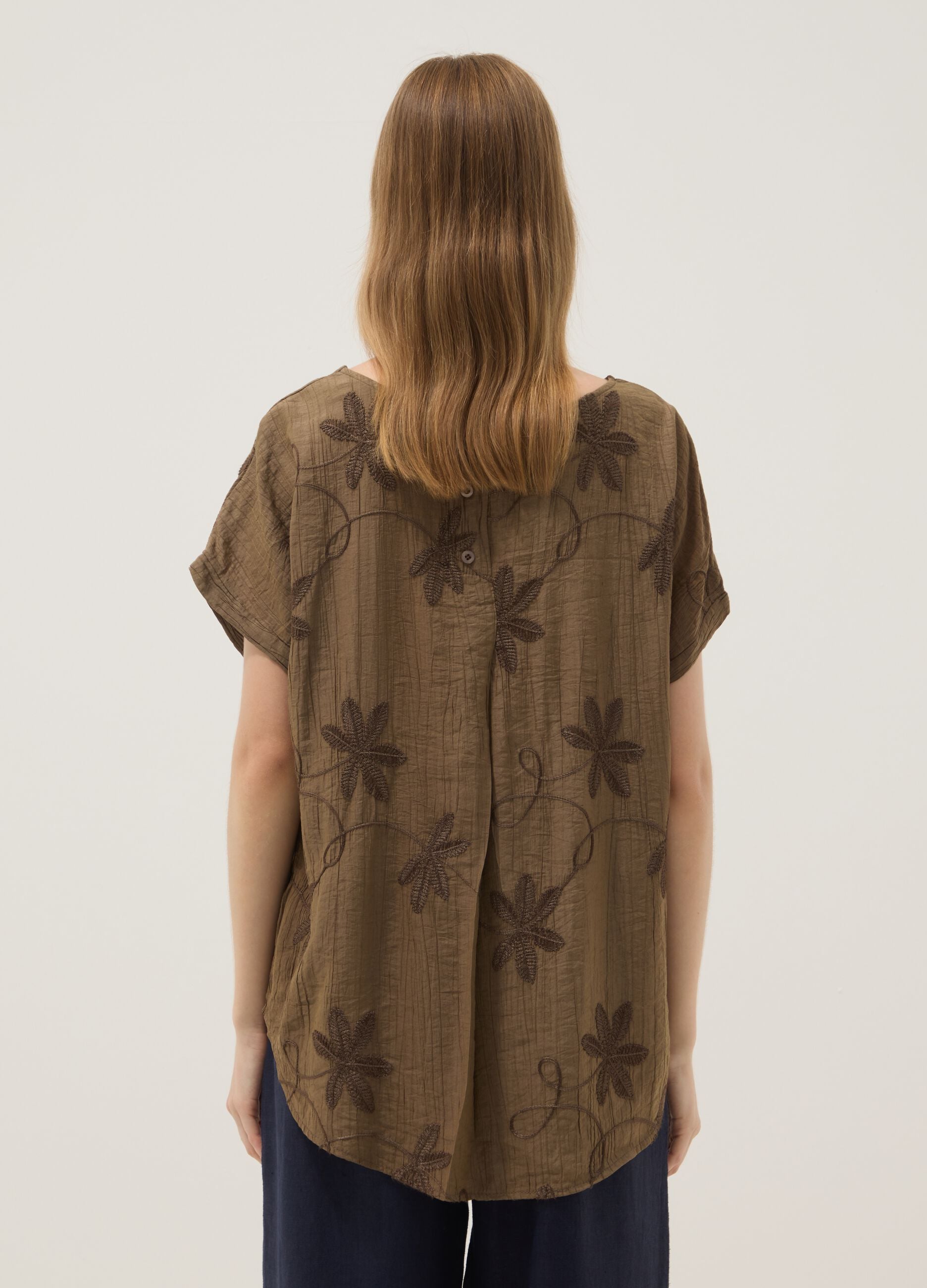 Brown viscose-blend blouse with floral embroidery