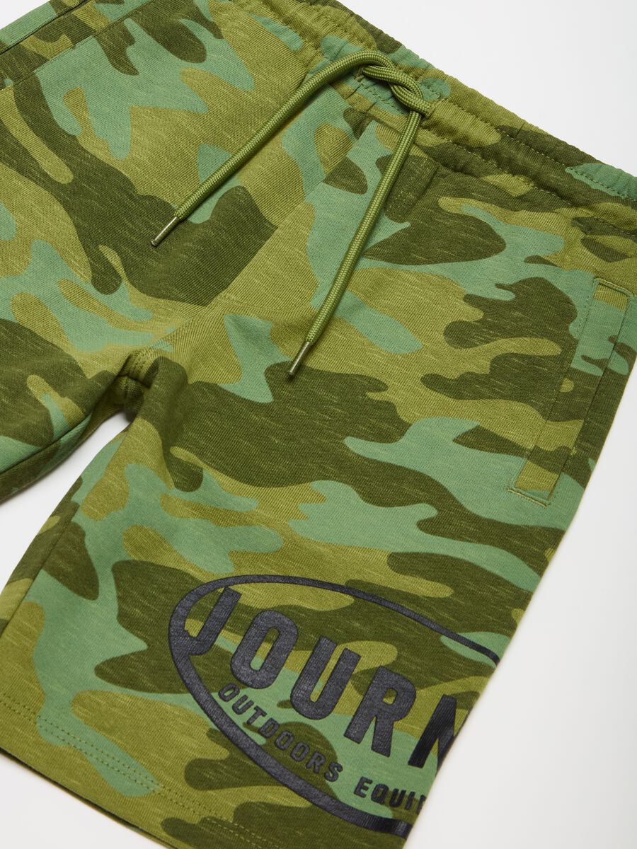 Camouflage Bermuda shorts with drawstring_2