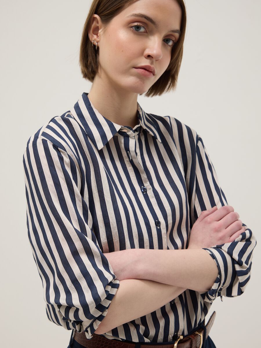 &Mu;&omicron;&nu;ό&chi;&rho;&omega;&mu;&eta; &rho;&iota;&gamma;έ &mu;&pi;&lambda;&omicron;ύ&zeta;&alpha; regular fit &mu;&epsilon; &kappa;&lambda;&alpha;&sigma;&iota;&kappa;ό &kappa;&omicron;&lambda;ά&rho;&omicron; &kappa;&alpha;&iota; &kappa;&omicron;&upsilon;&mu;&pi;&iota;ά_1