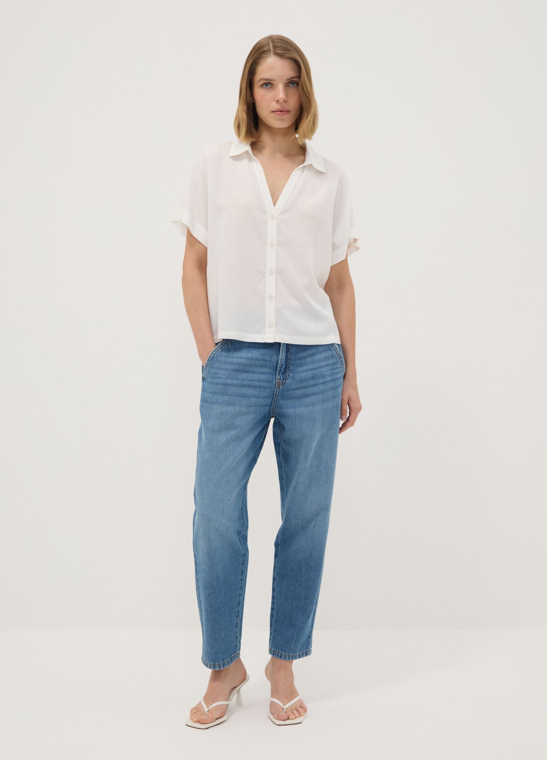 Jeans denim azzurri in puro cotone con vita paperbag baggy fit