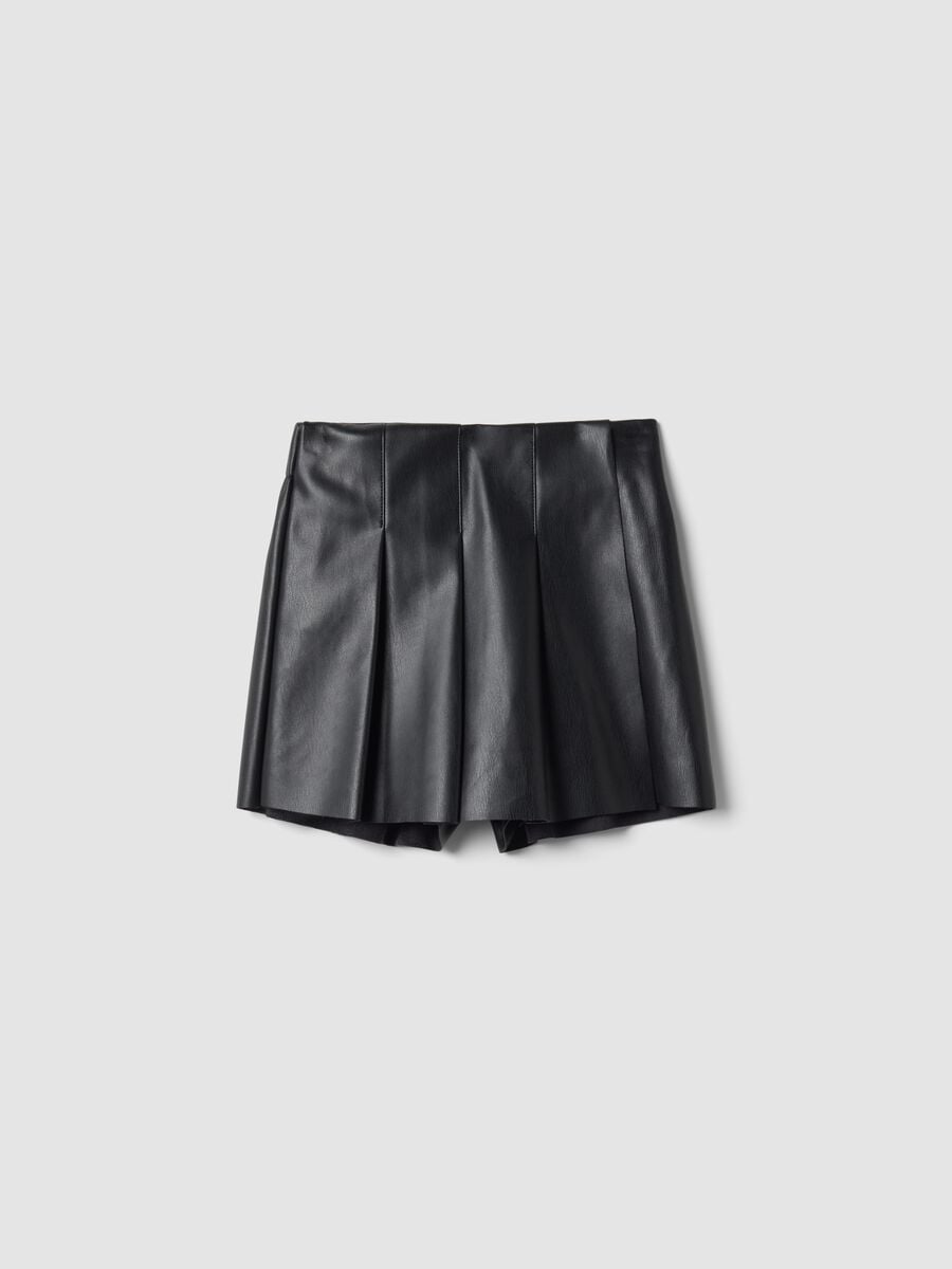Shorts neri con pieghe_4