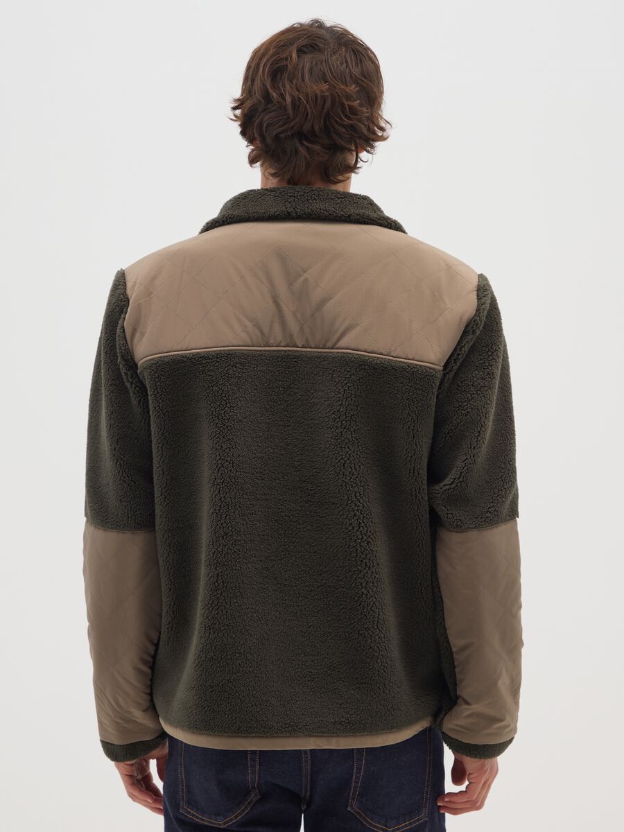 Green sweatshirt with high collar and regular fit pockets with zip_2