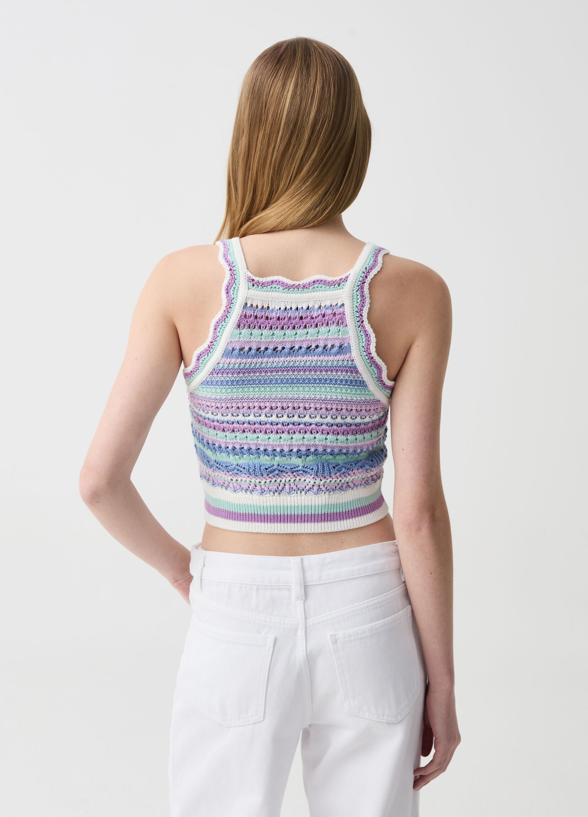 Cropped tank top with multicoloured crochet