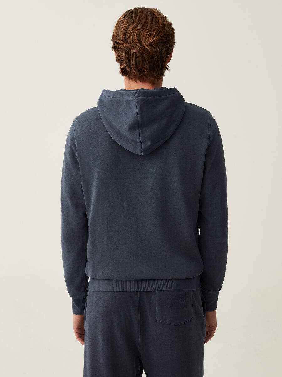 Full-zip sweatshirt with hood and logo embroidery_2