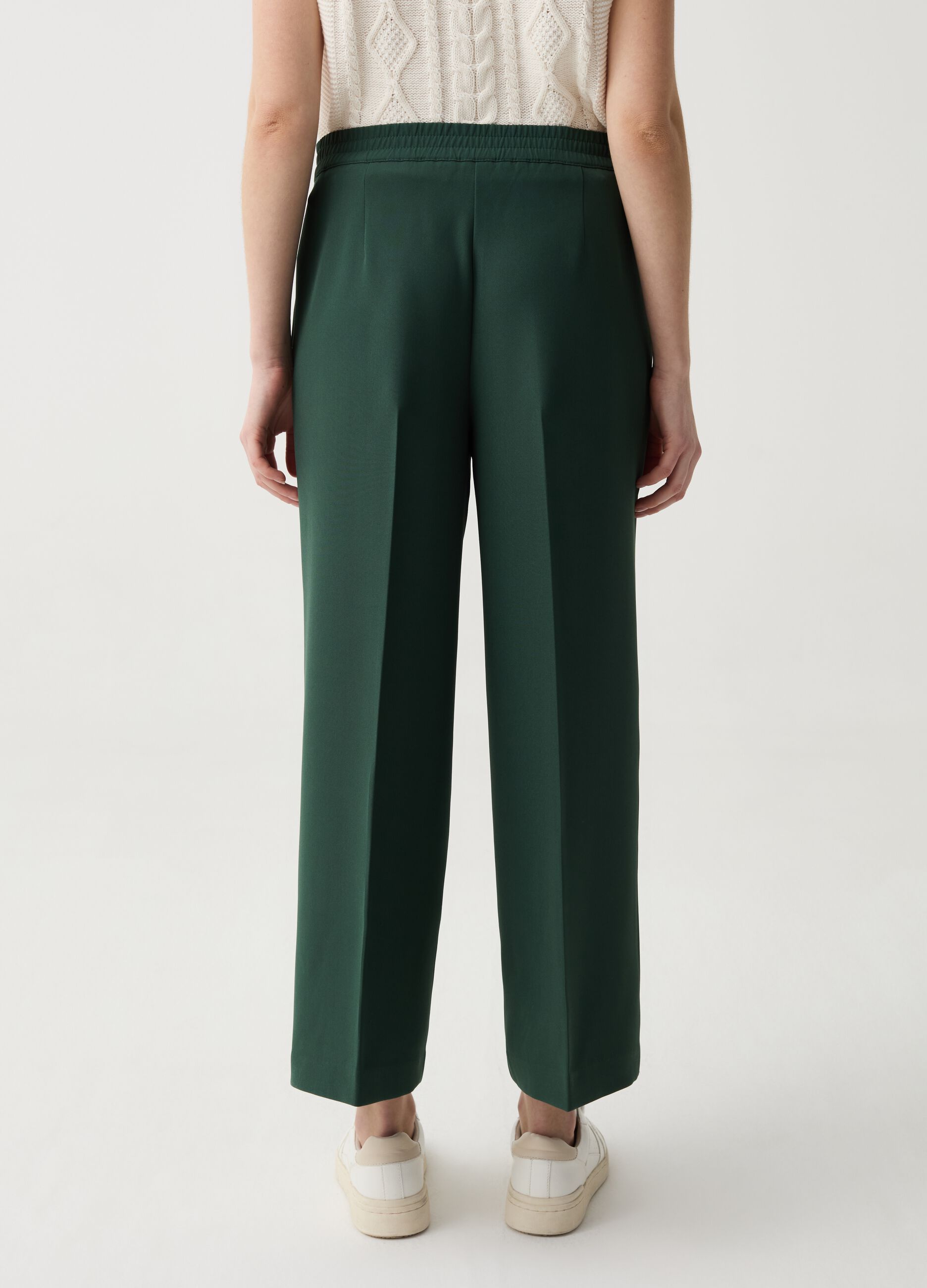 Wide-leg cropped trousers with darts