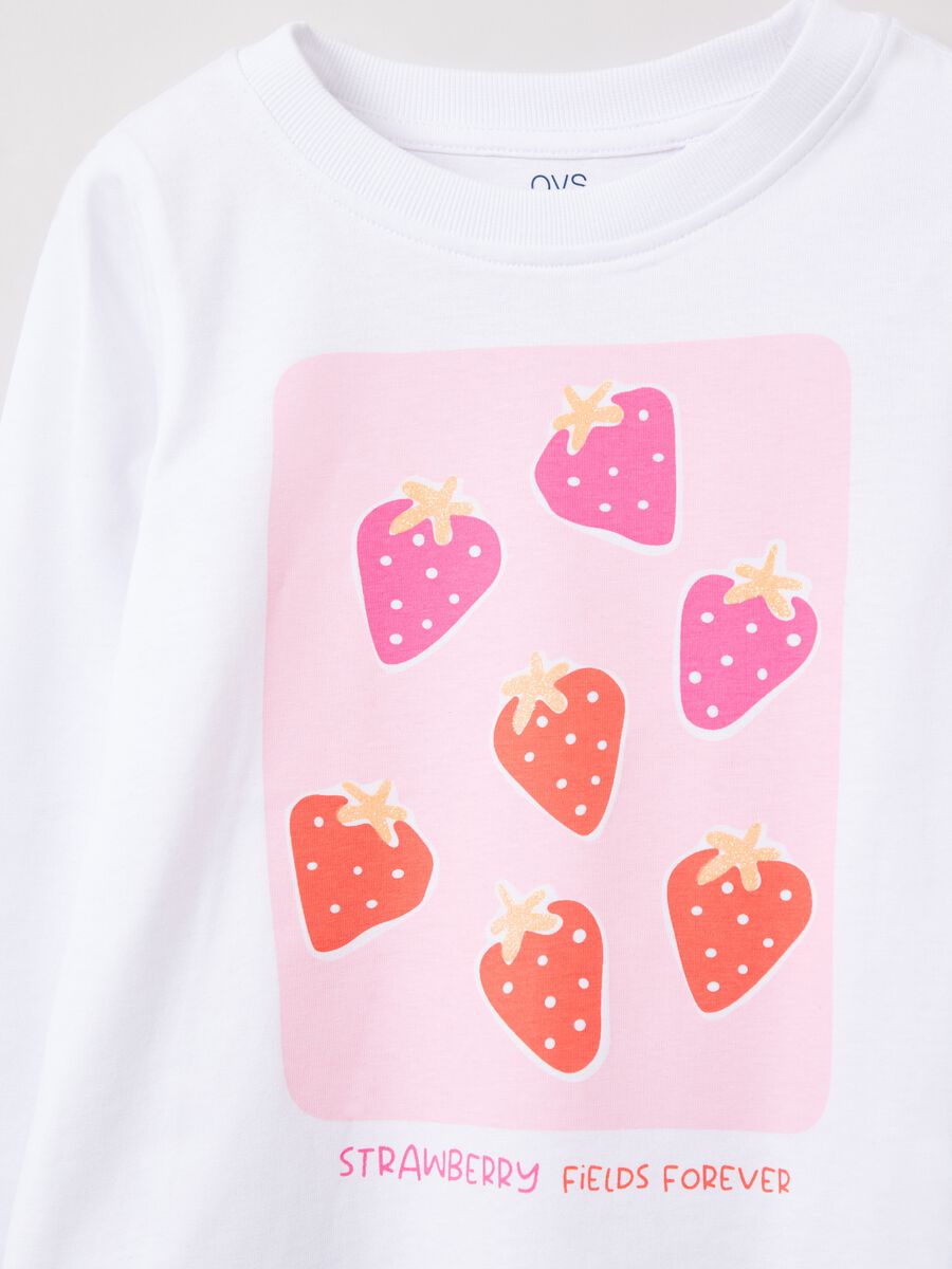 T-shirt with strawberry print and long sleeves_2