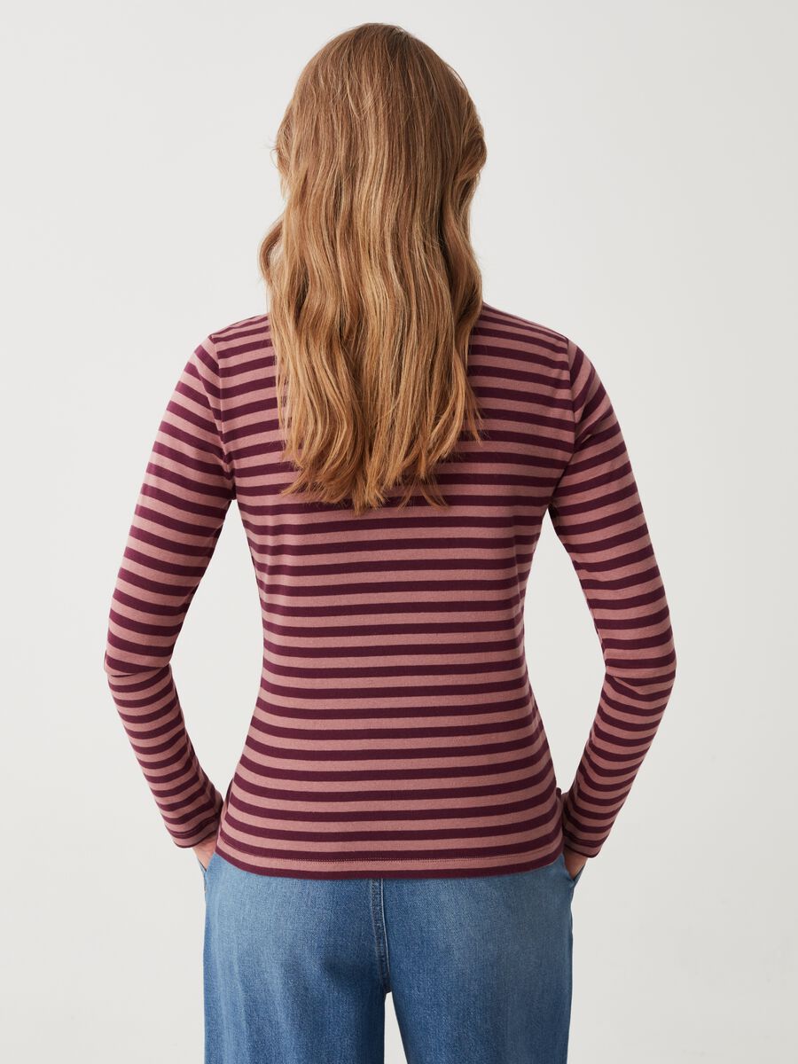 Striped T-shirt with high neck_2