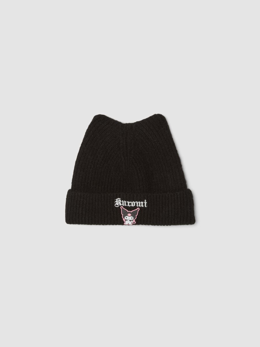 Cappello nero in misto lana elasticizzata a costine con ricamo Kuromi_0