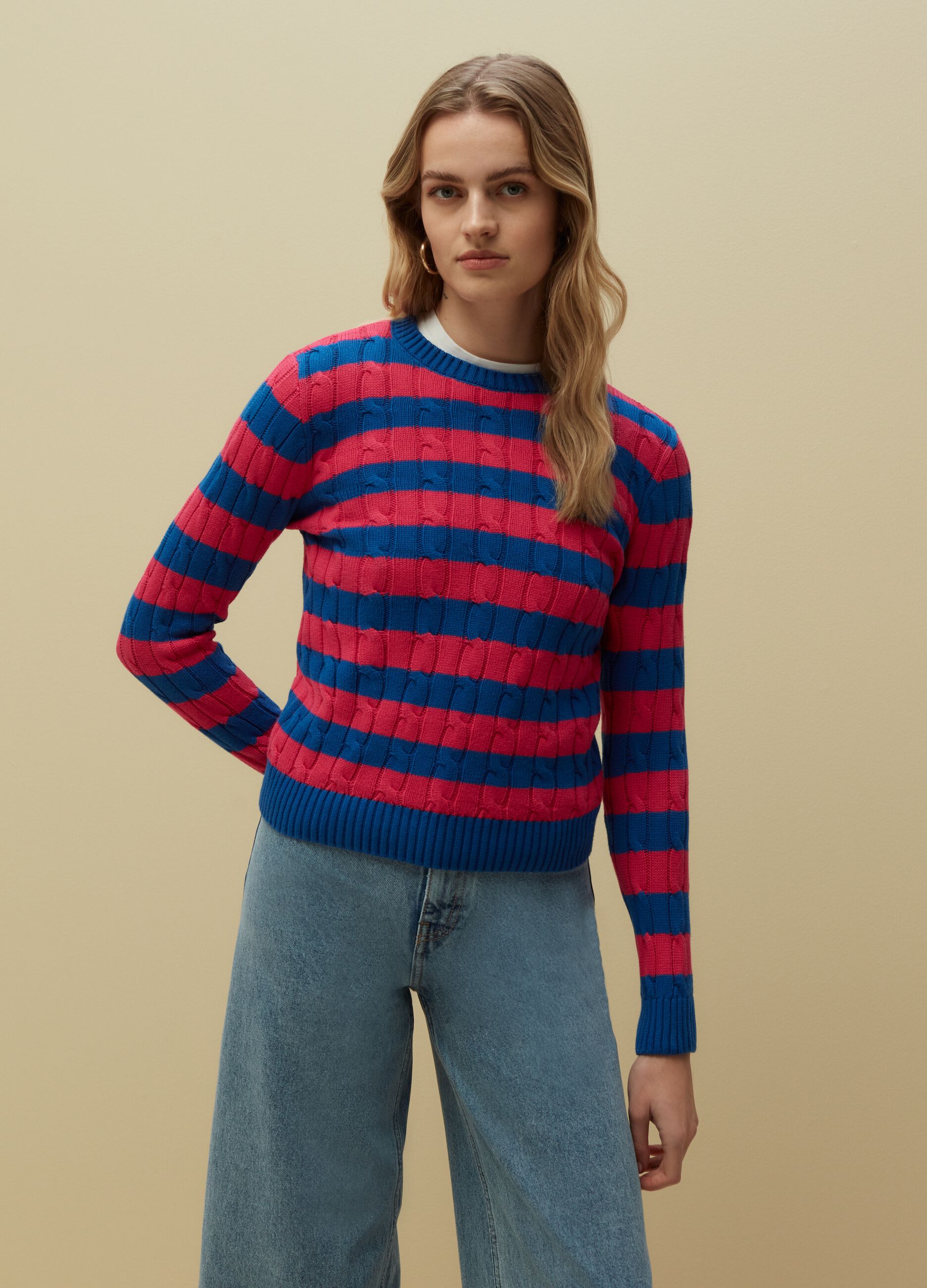 Striped pullover with ribbed design