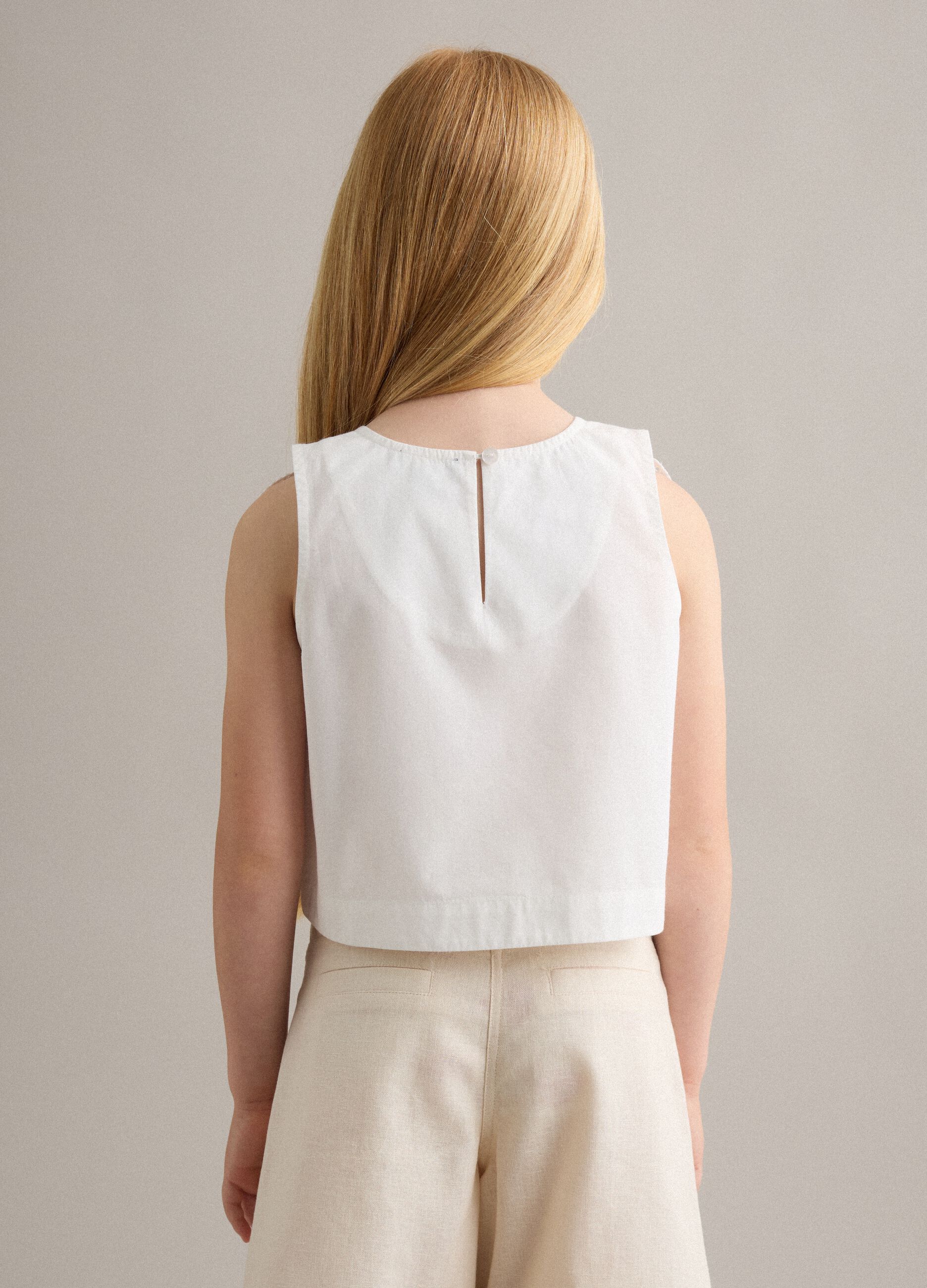 White pure cotton top with scalloped trim