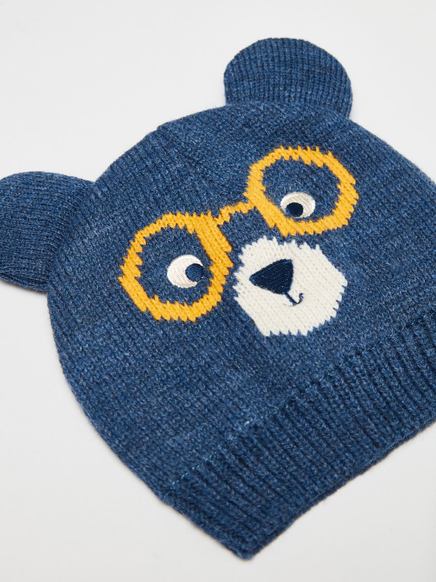 Set with embroidered beanie and mittens_2