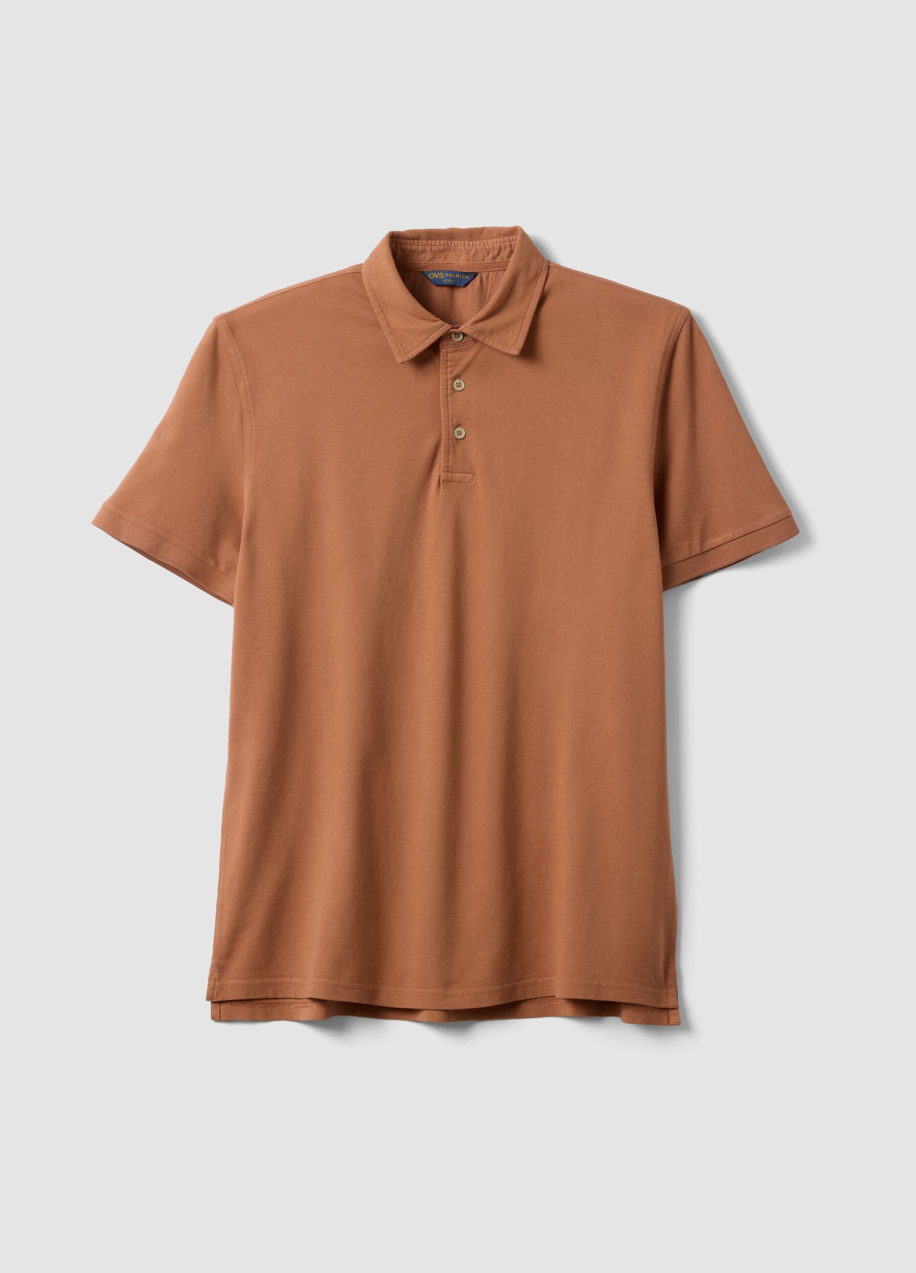 Polo castanho em algod&atilde;o puro de manga curta slim fit