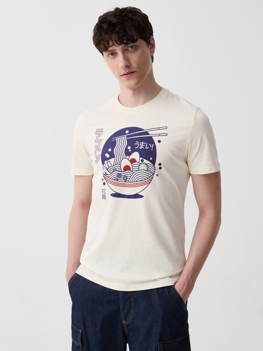 T-shirt con stampa ramen_0