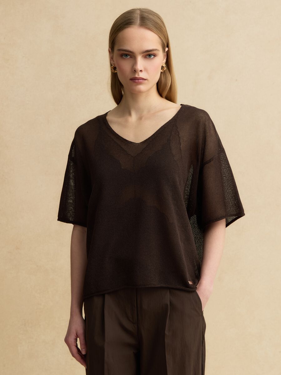 Brauner Oversize-Pullover mit V-Ausschnitt aus Lyocell-Leinen-Mischung_1